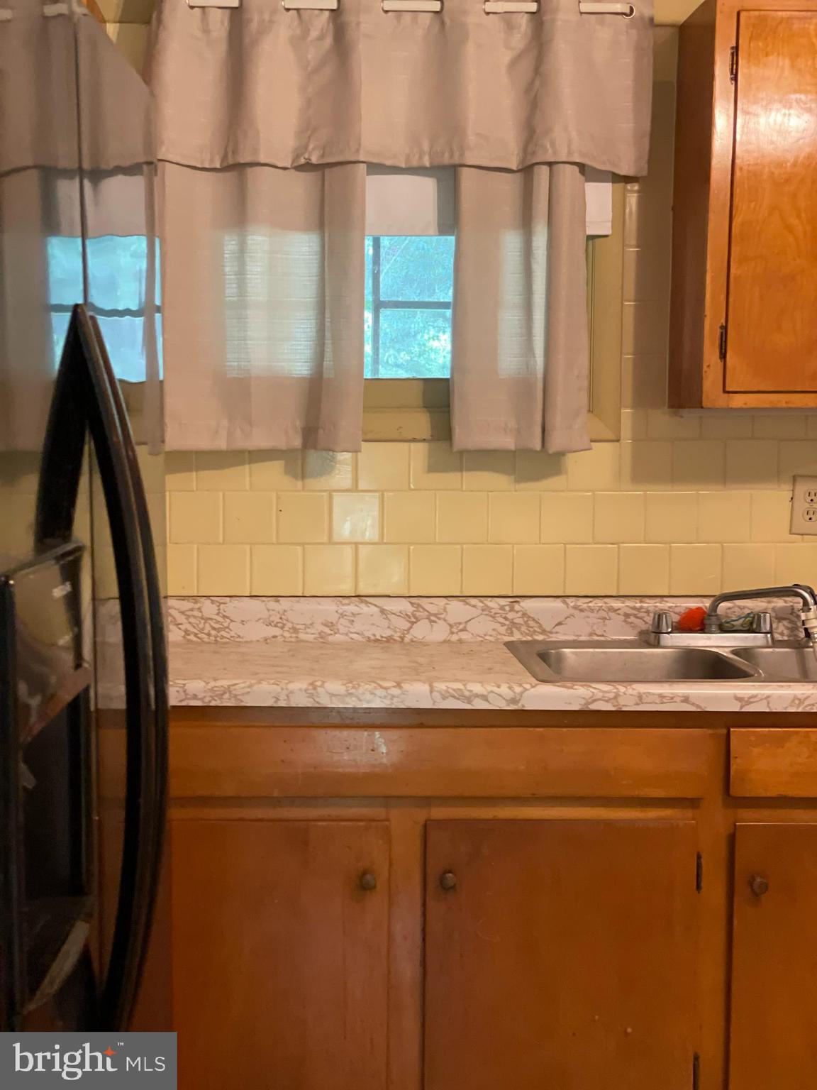 MILL POINT SHORES - Residential