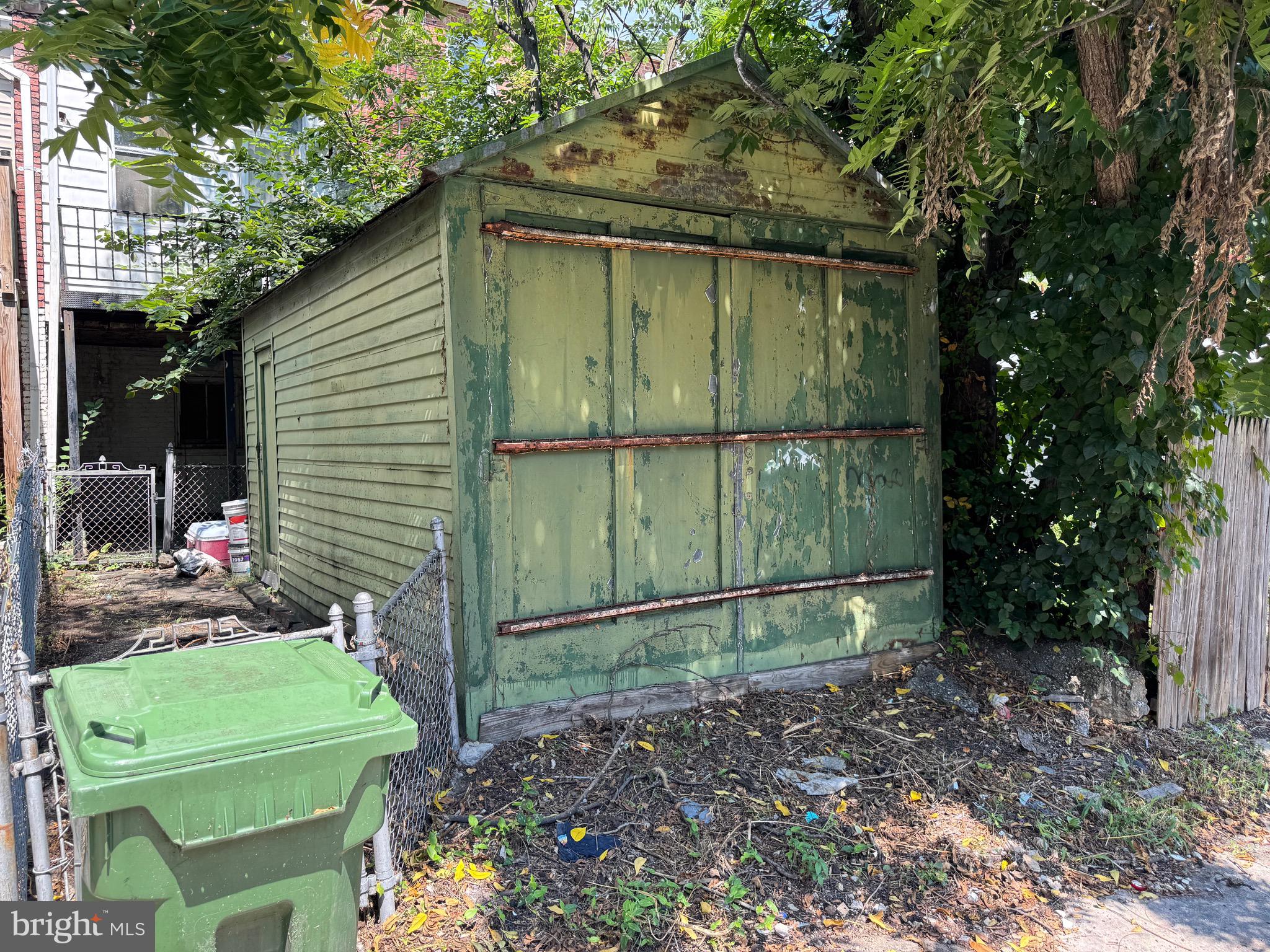 WAVERLY - Residential