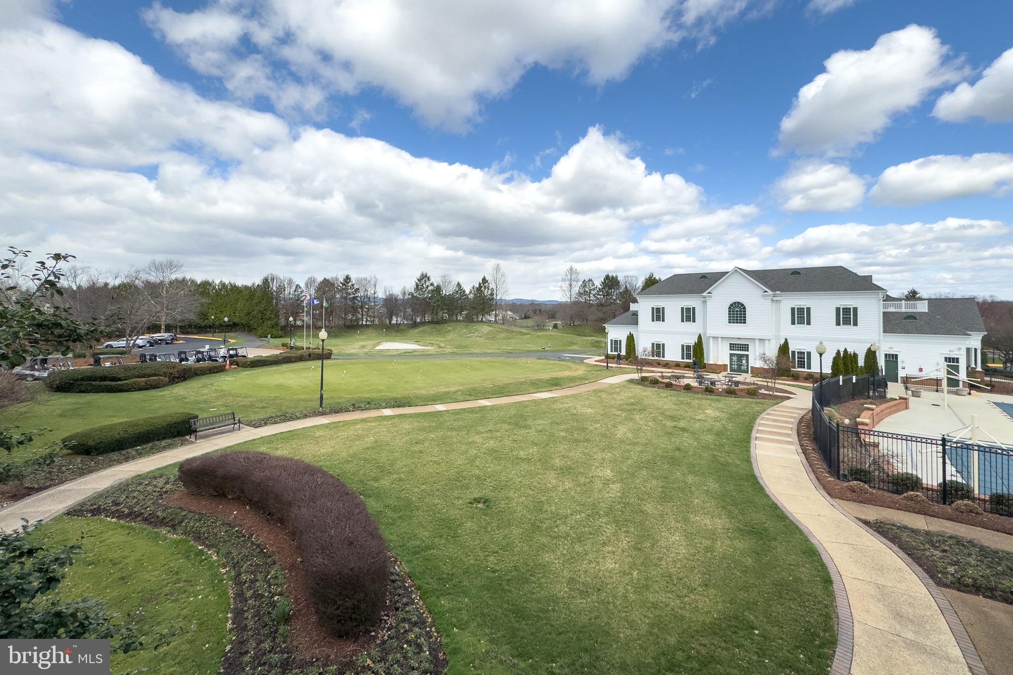 HERITAGE HUNT - Residential