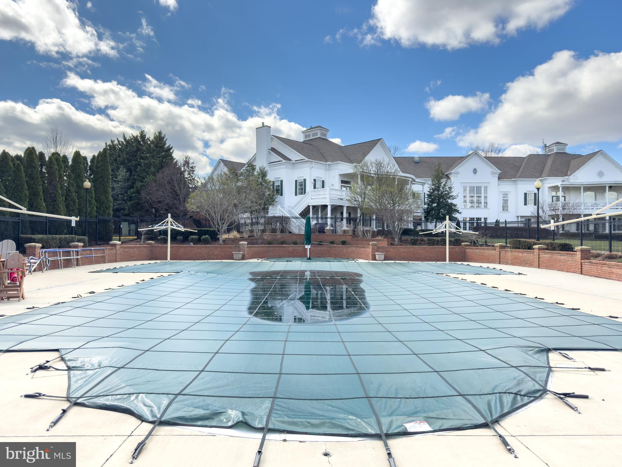 HERITAGE HUNT - Residential