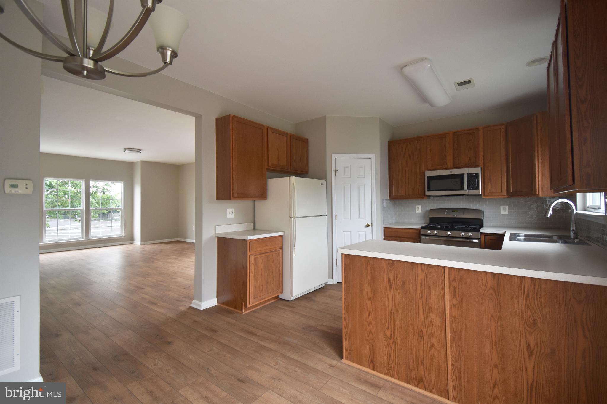 LEE'S RIDGE - Residential Lease