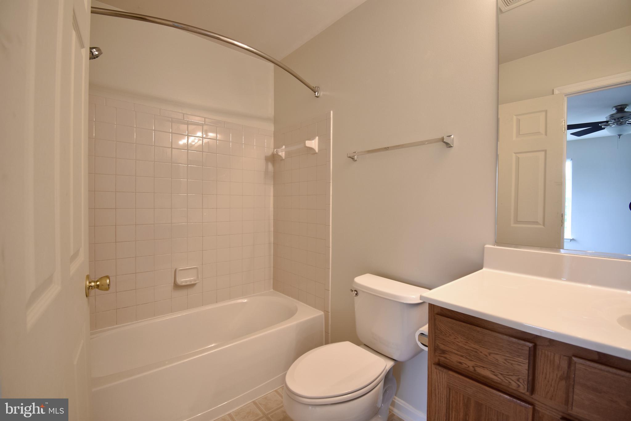 LEE'S RIDGE - Residential Lease