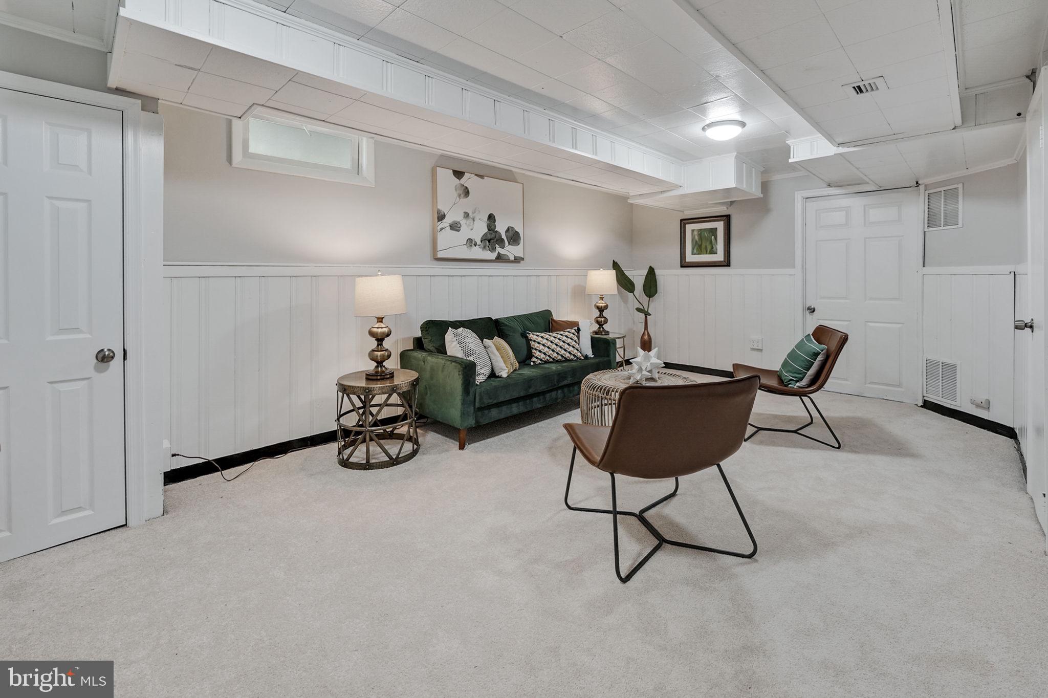 BEACON MANOR - Residential