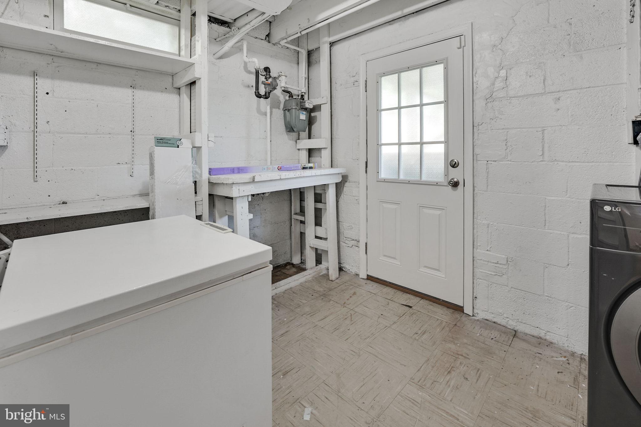 BEACON MANOR - Residential