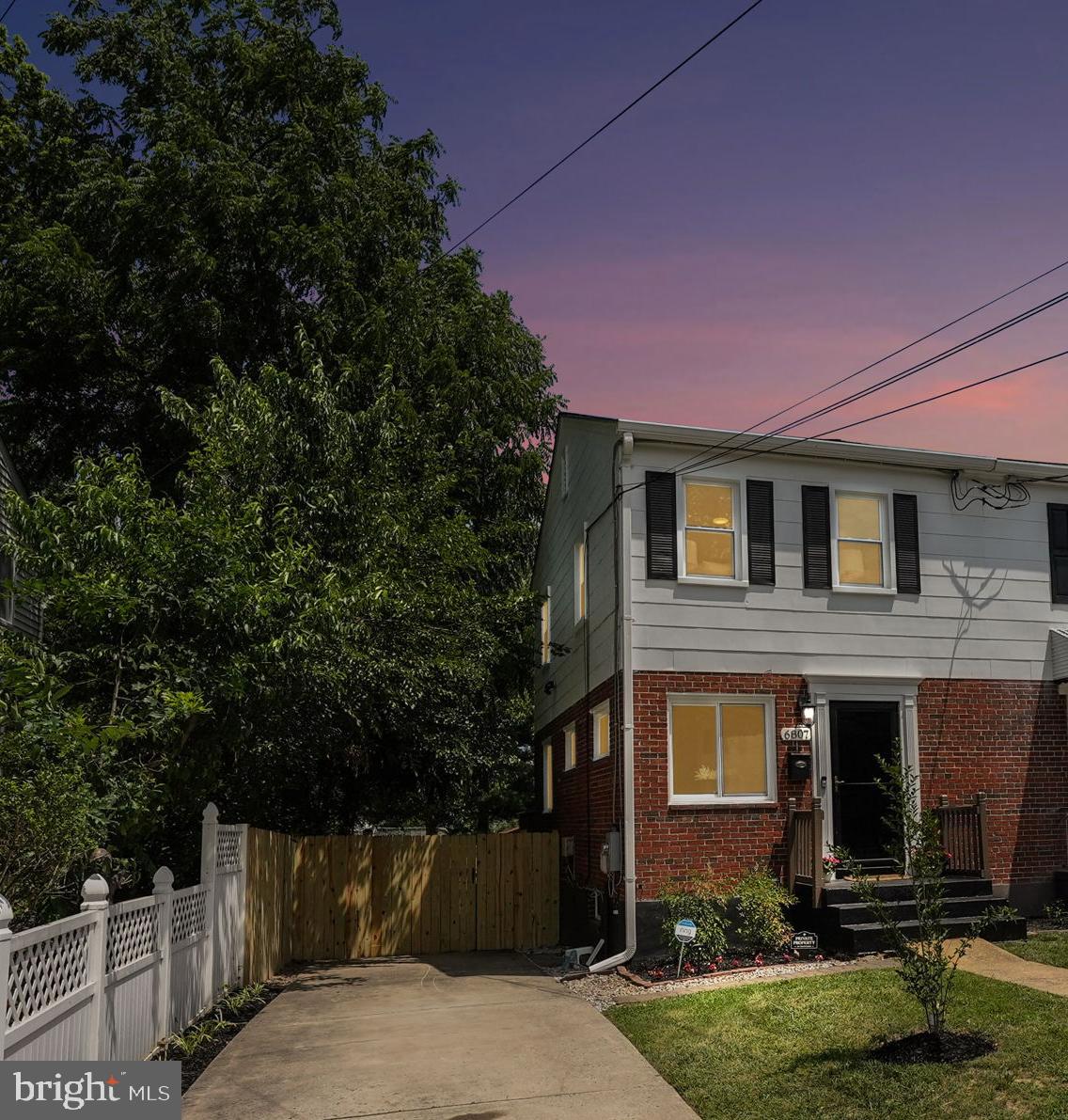 BEACON MANOR - Residential