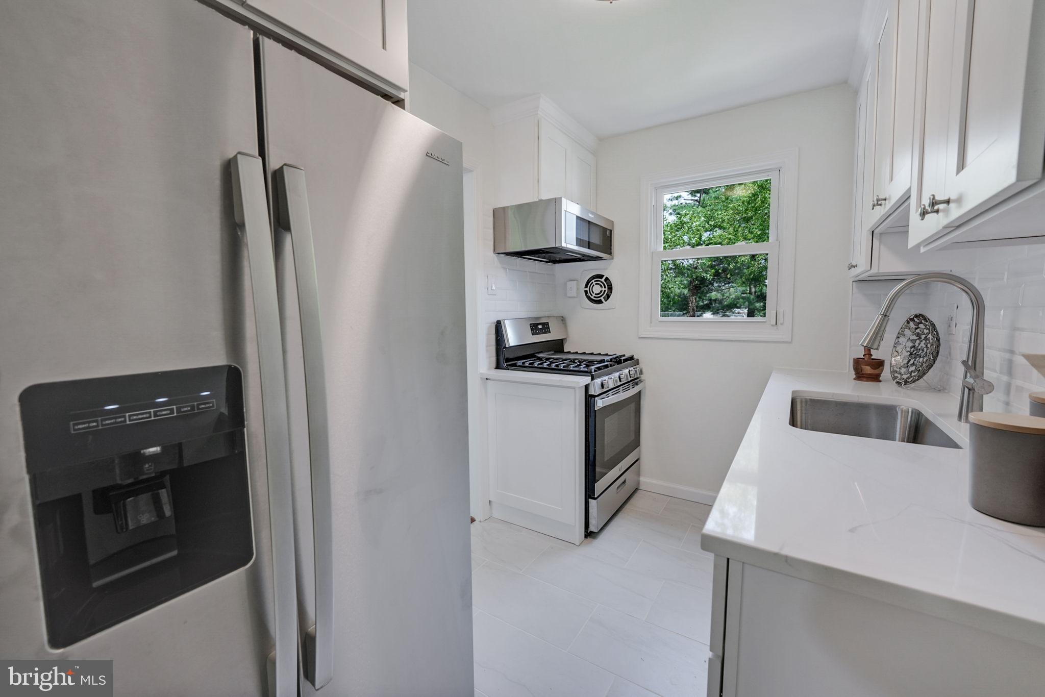 BEACON MANOR - Residential