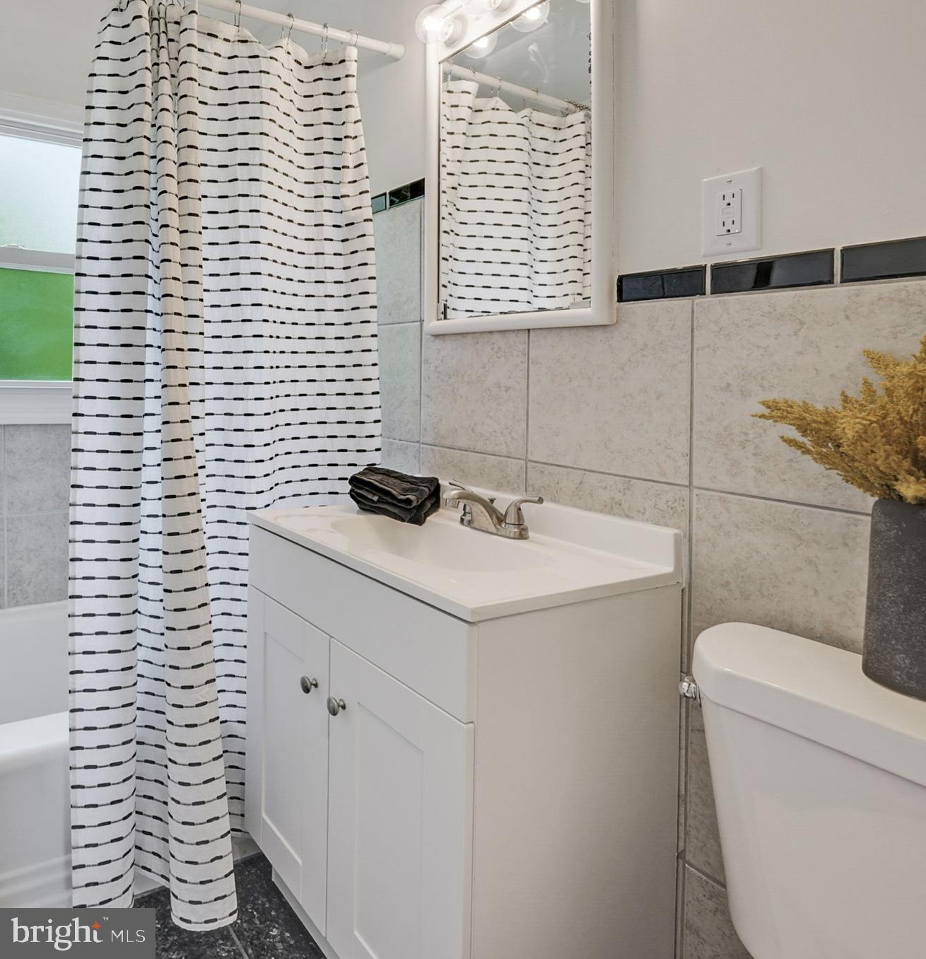 BEACON MANOR - Residential