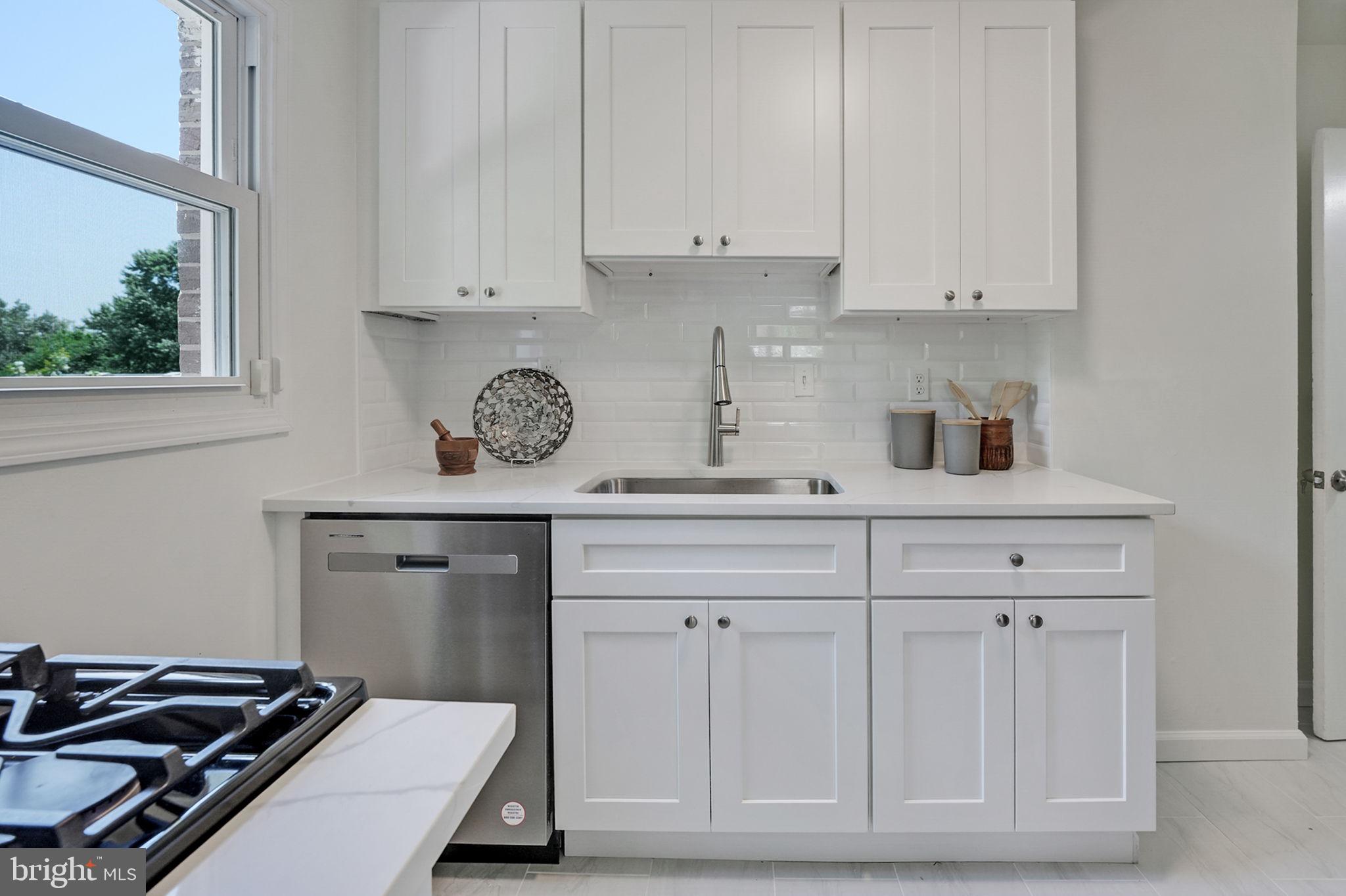 BEACON MANOR - Residential