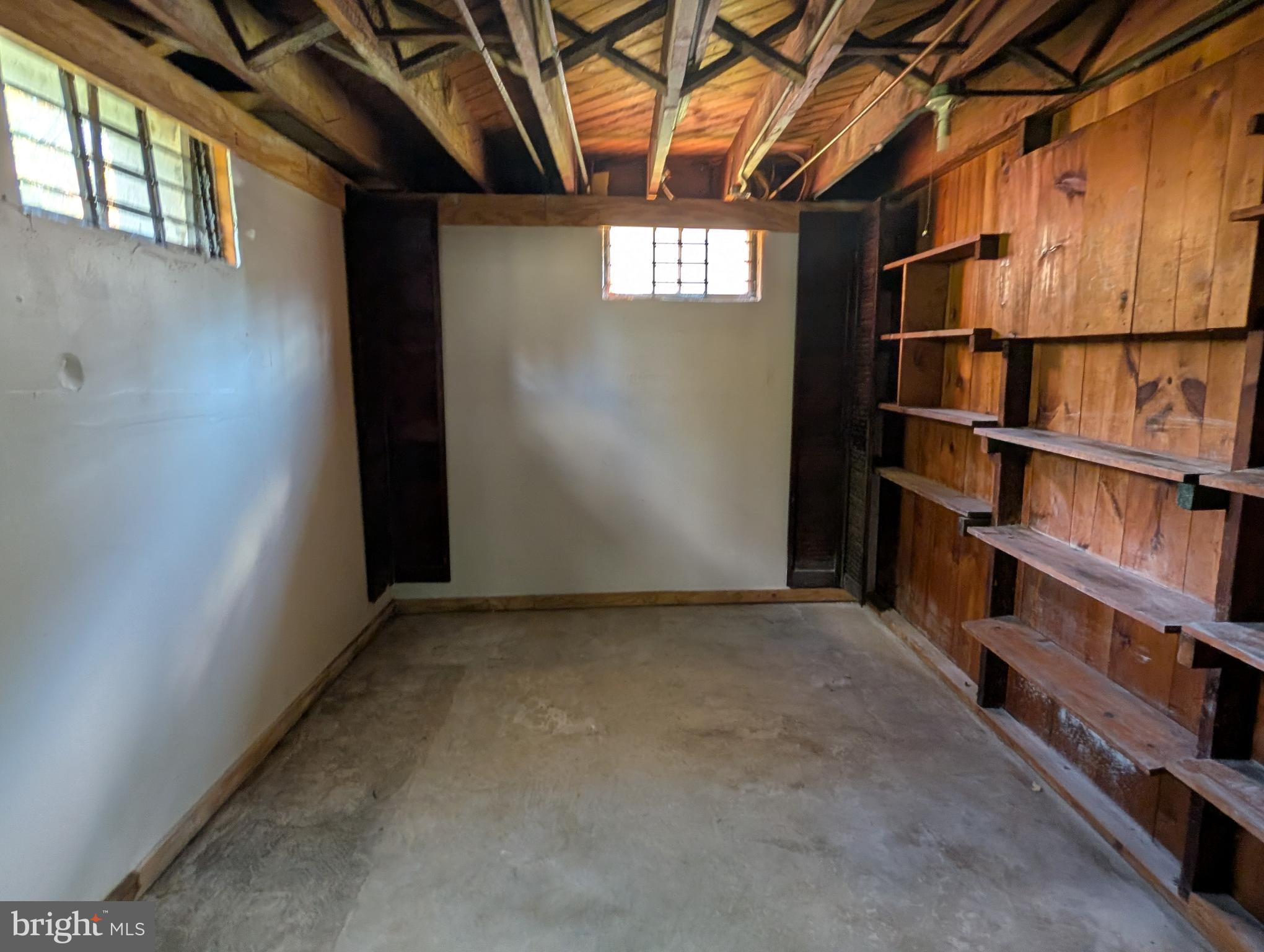 FRANKFORD - Residential Income