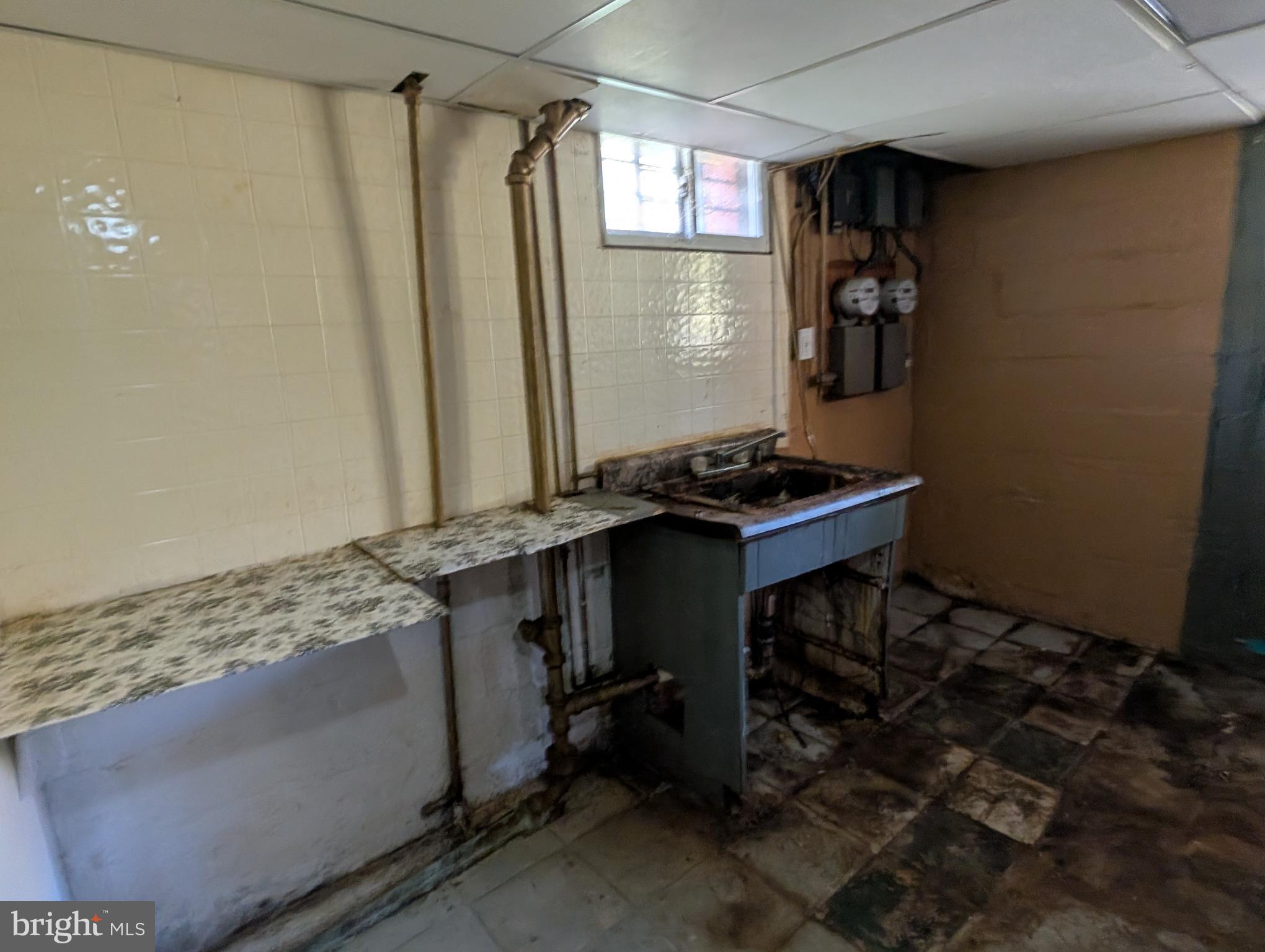 FRANKFORD - Residential Income