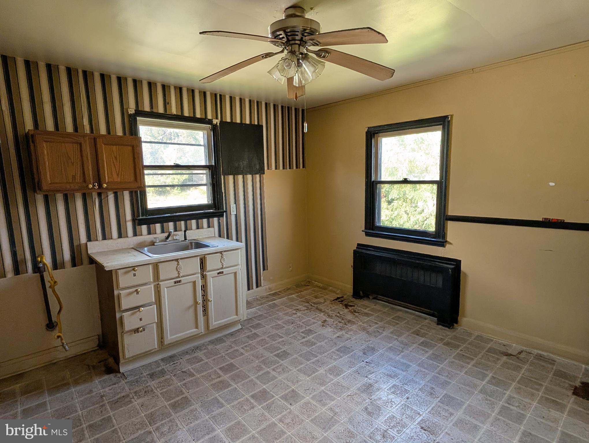 FRANKFORD - Residential Income