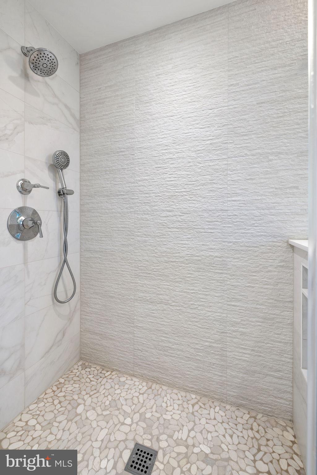 PHILOMONT - Residential