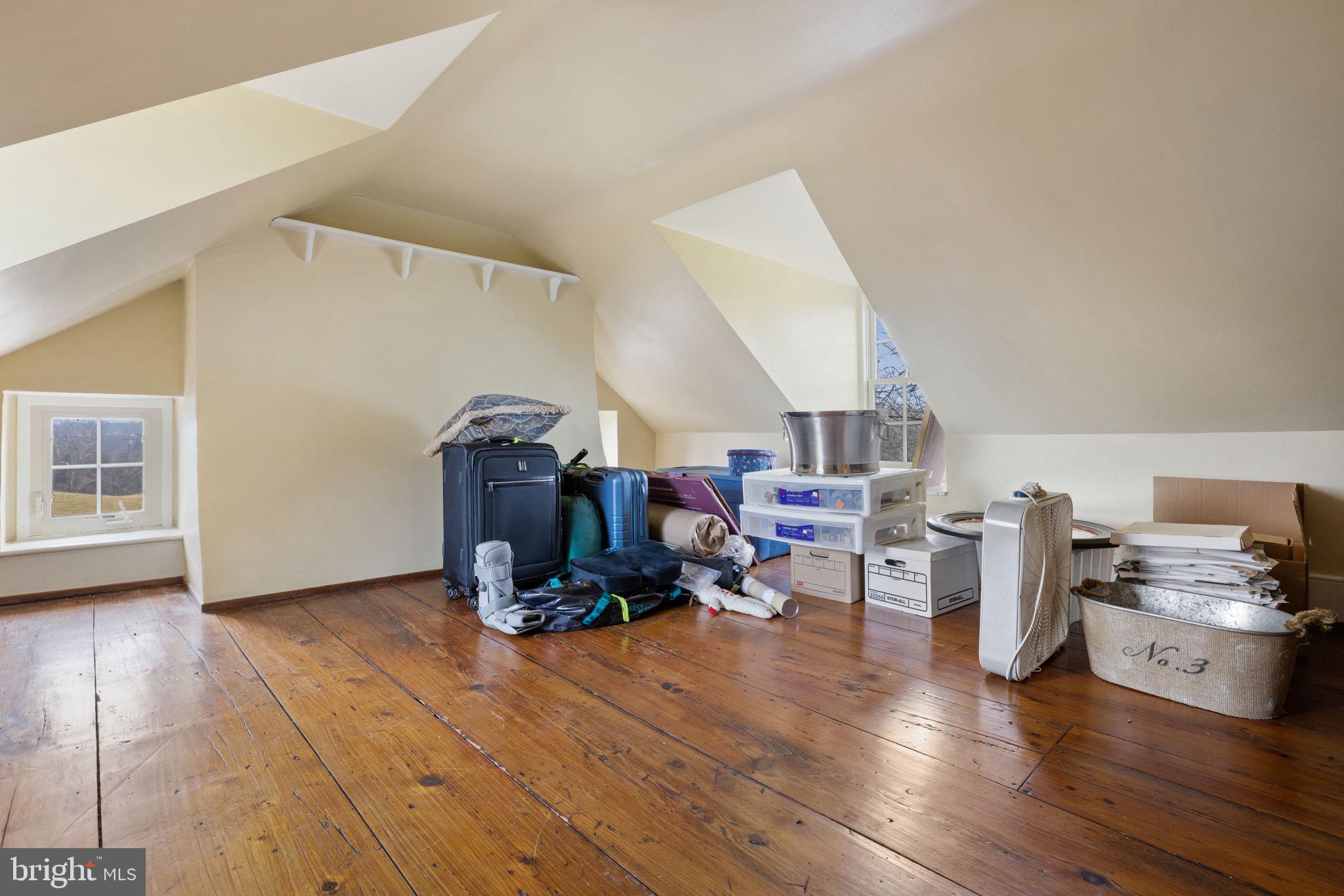 PHILOMONT - Residential