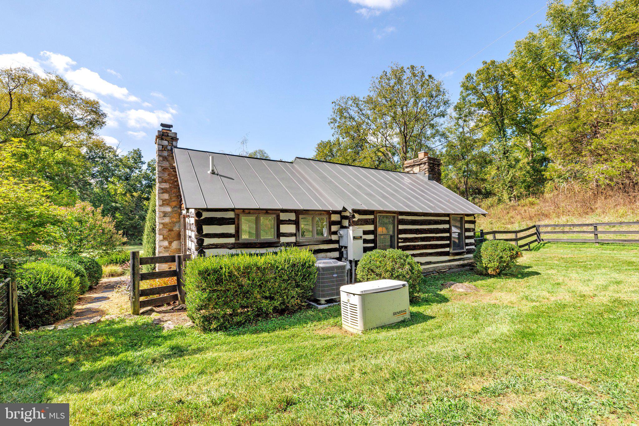 PHILOMONT - Residential