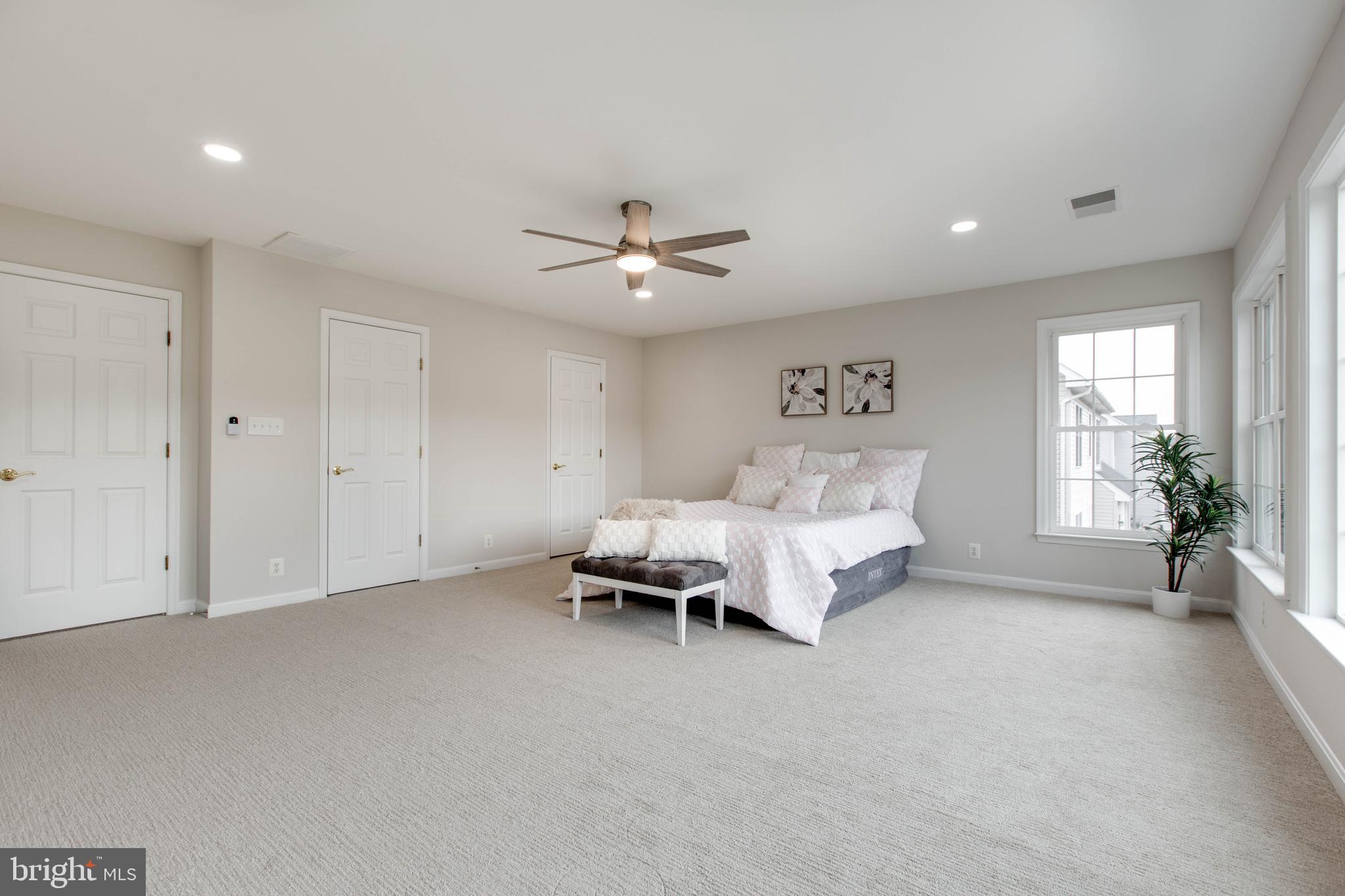 CAYUGA FARM - Residential