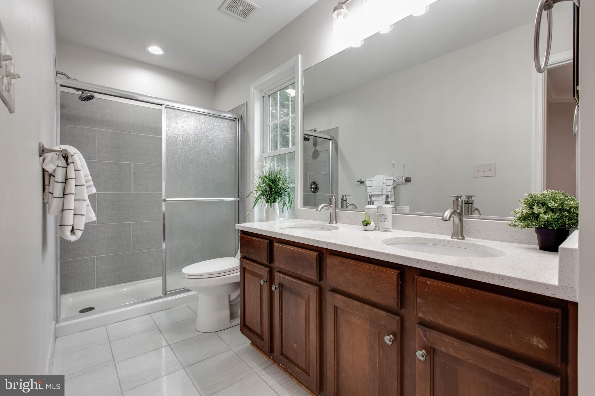 CAYUGA FARM - Residential