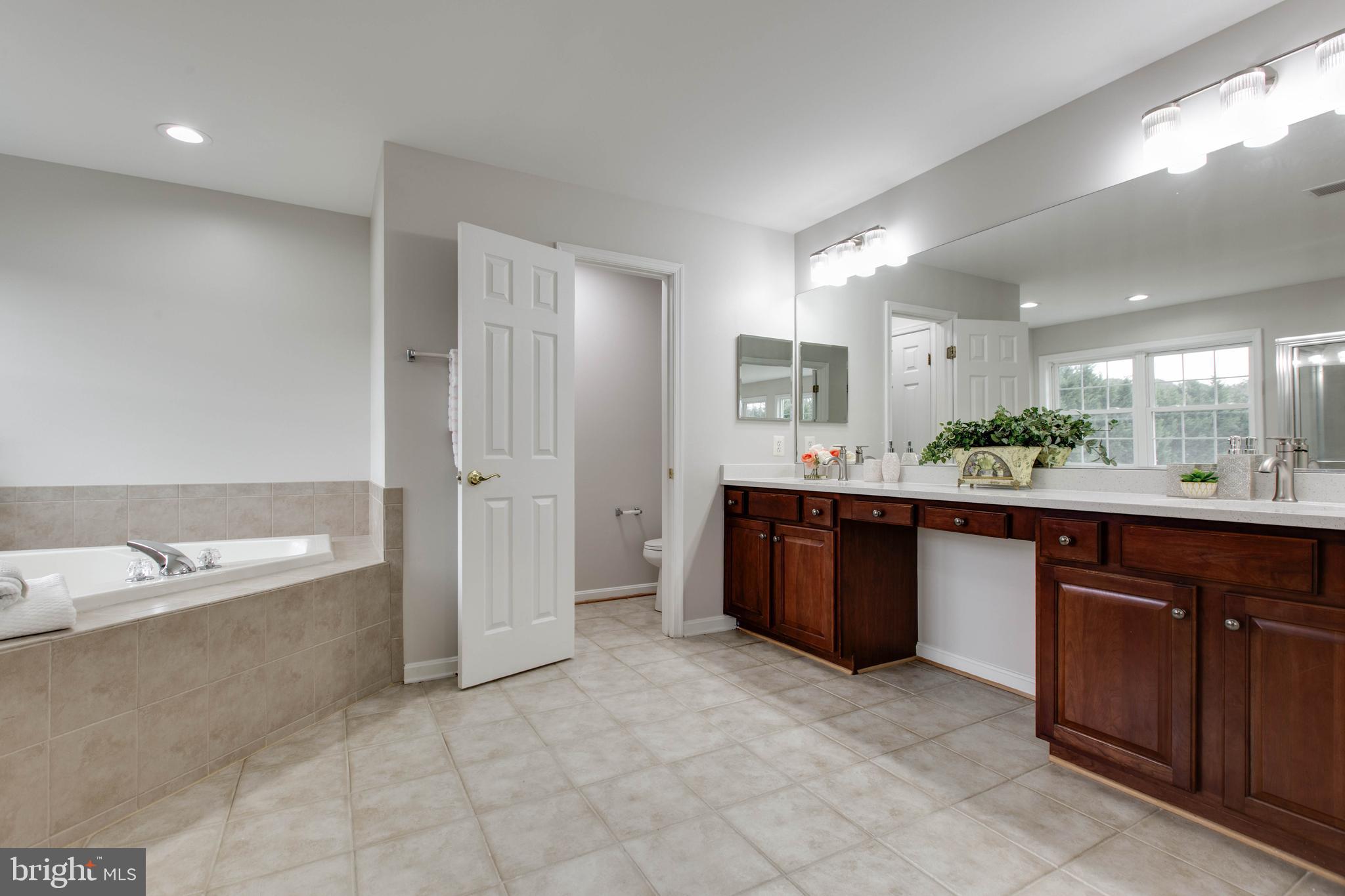 CAYUGA FARM - Residential