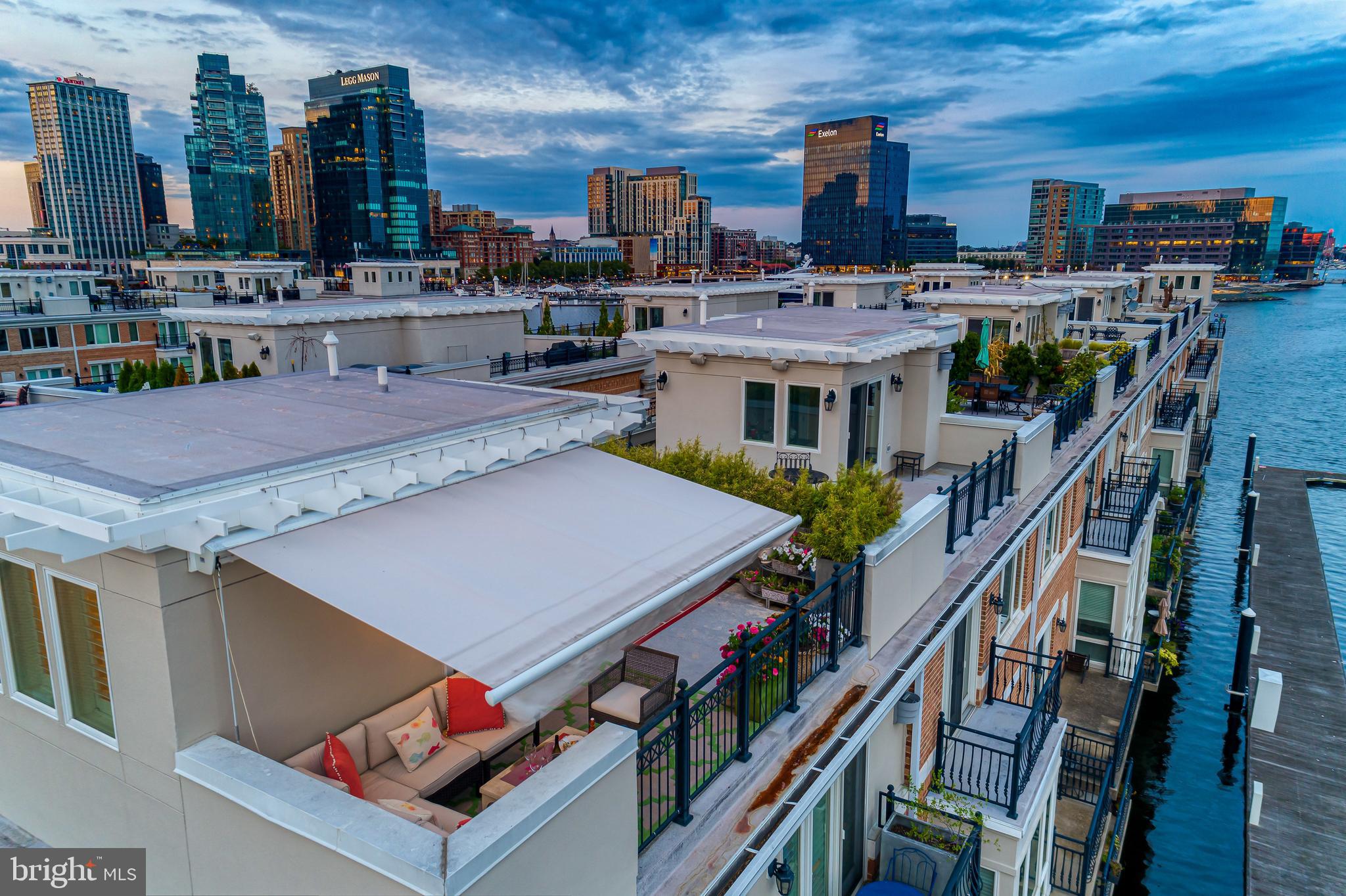 PIER HOMES AT HARBORVIEW - Residential