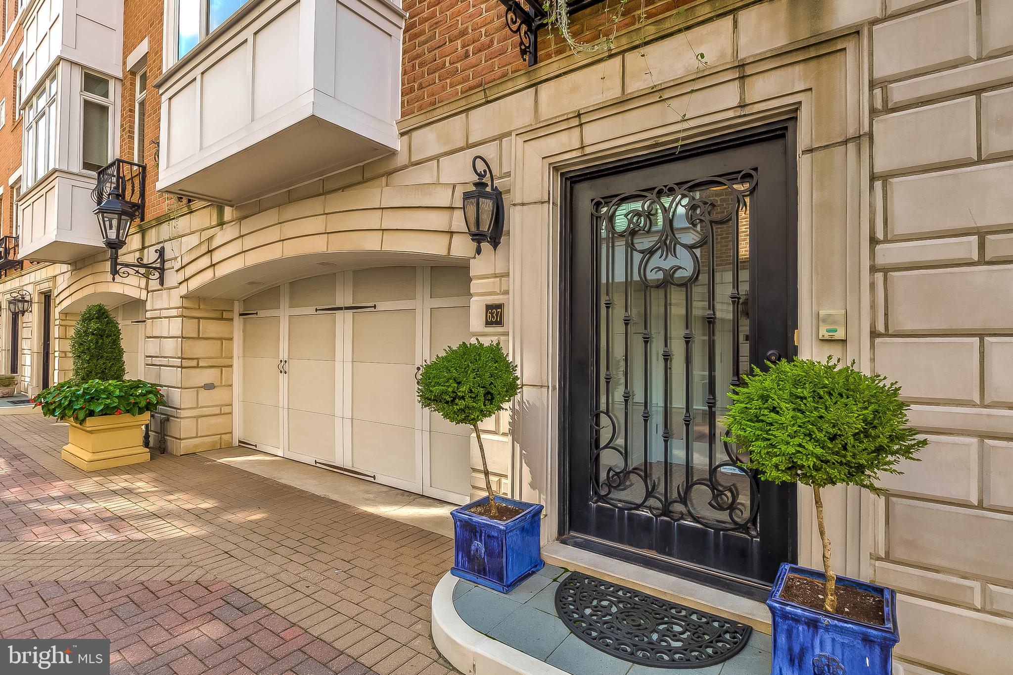 PIER HOMES AT HARBORVIEW - Residential