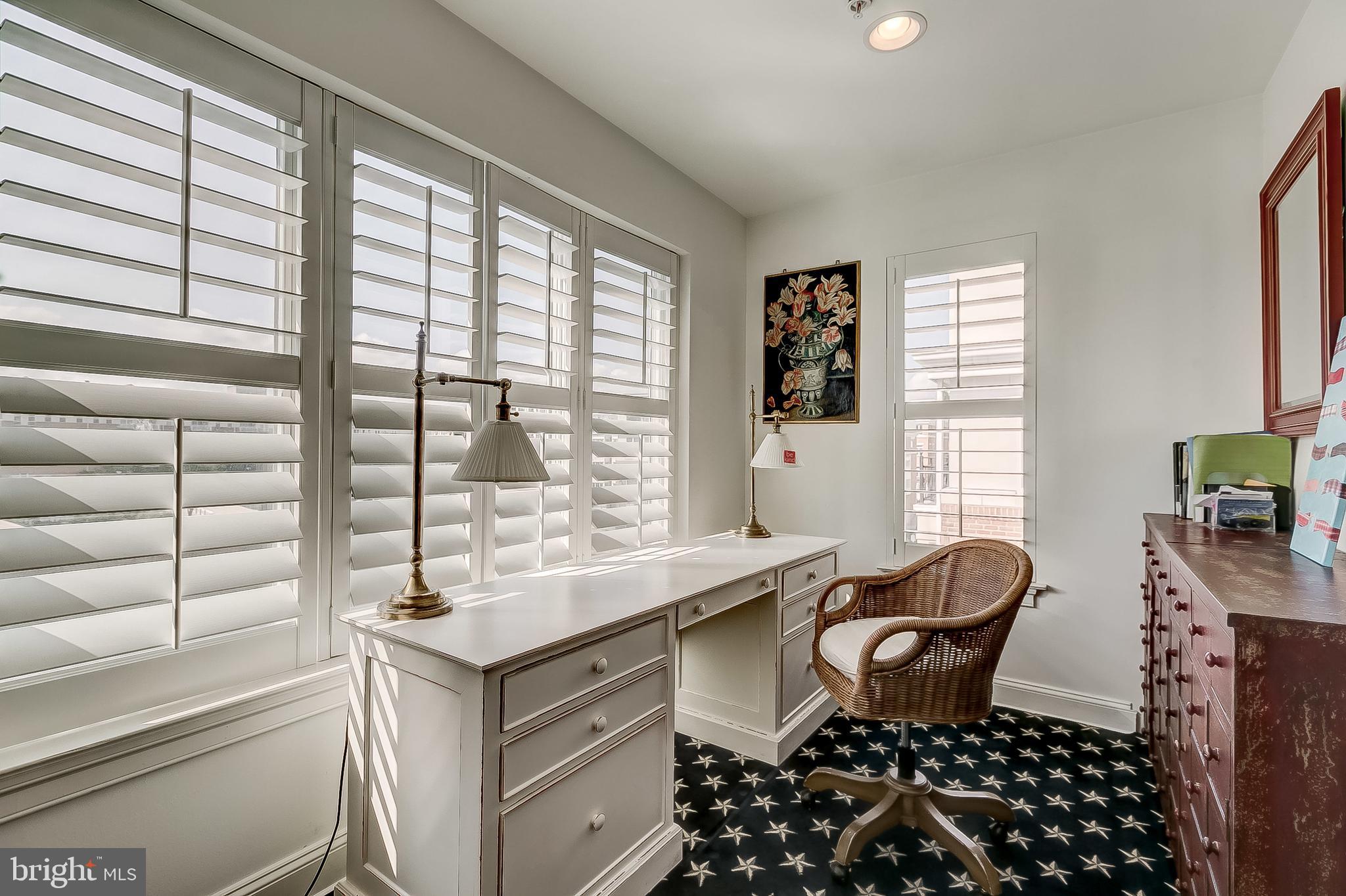 PIER HOMES AT HARBORVIEW - Residential