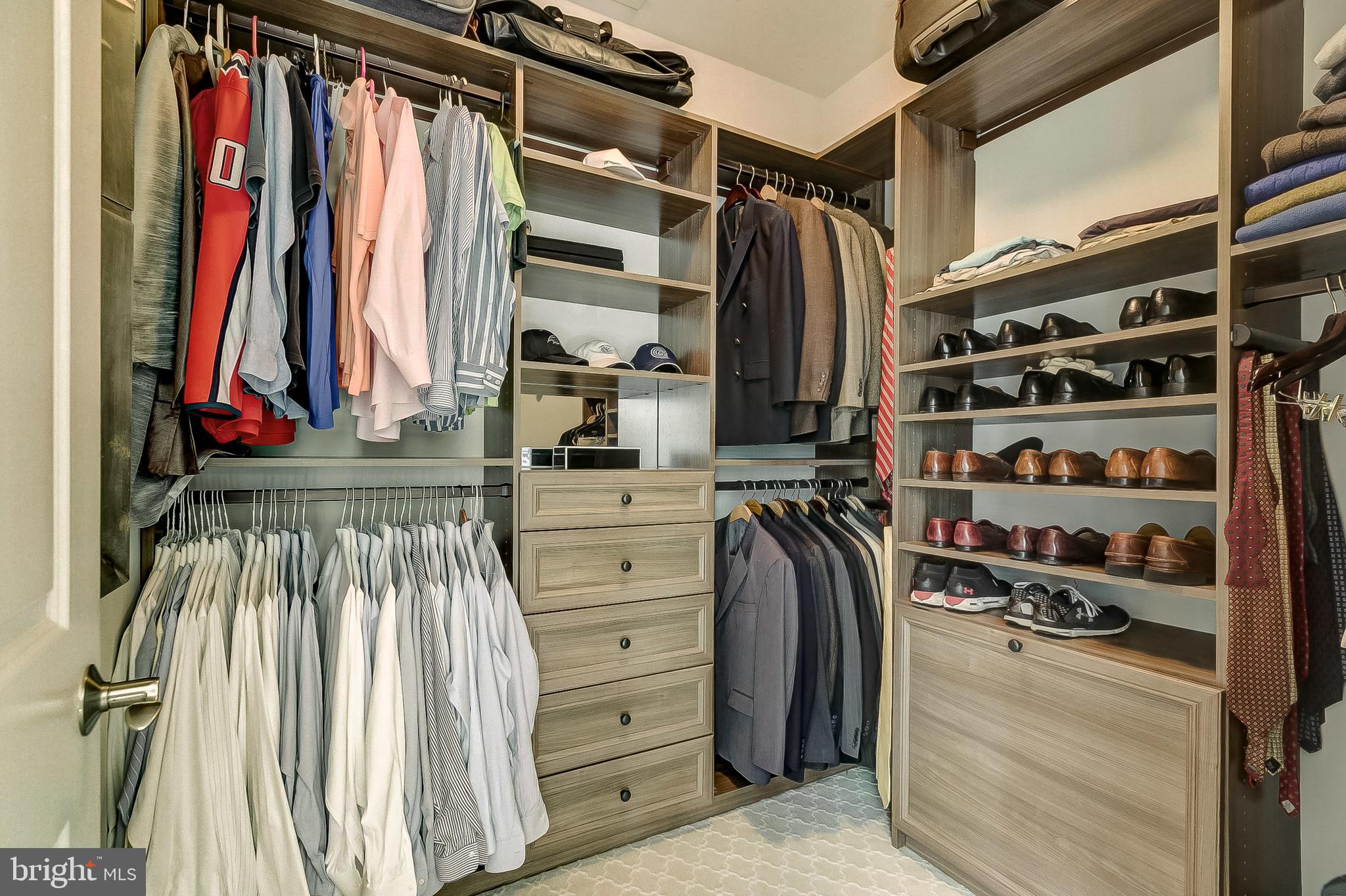 PIER HOMES AT HARBORVIEW - Residential