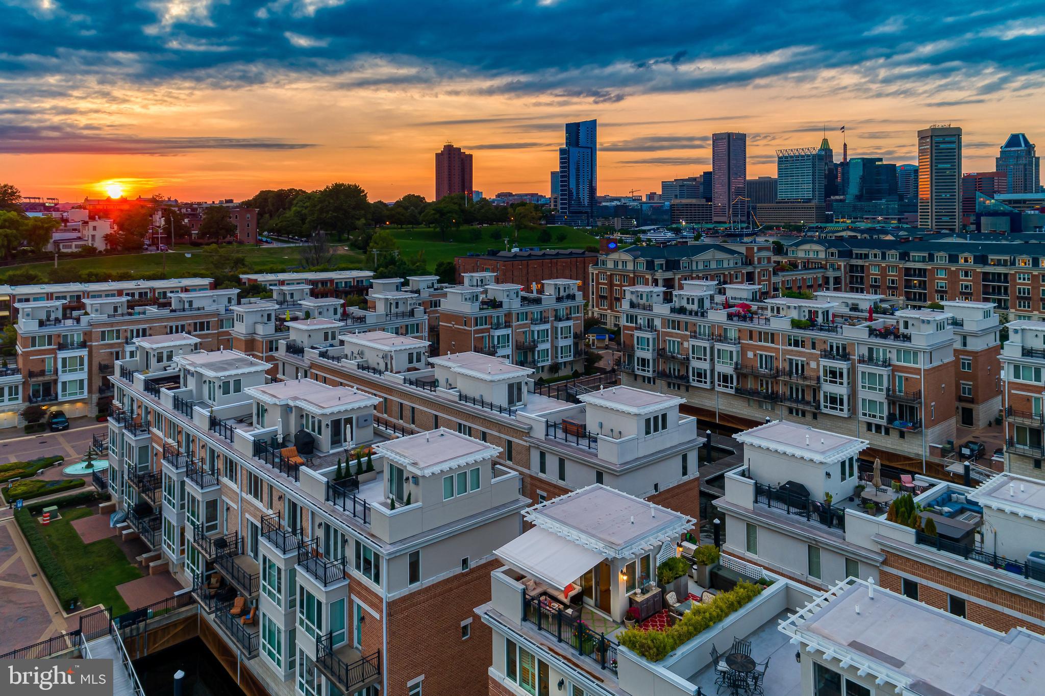 PIER HOMES AT HARBORVIEW - Residential