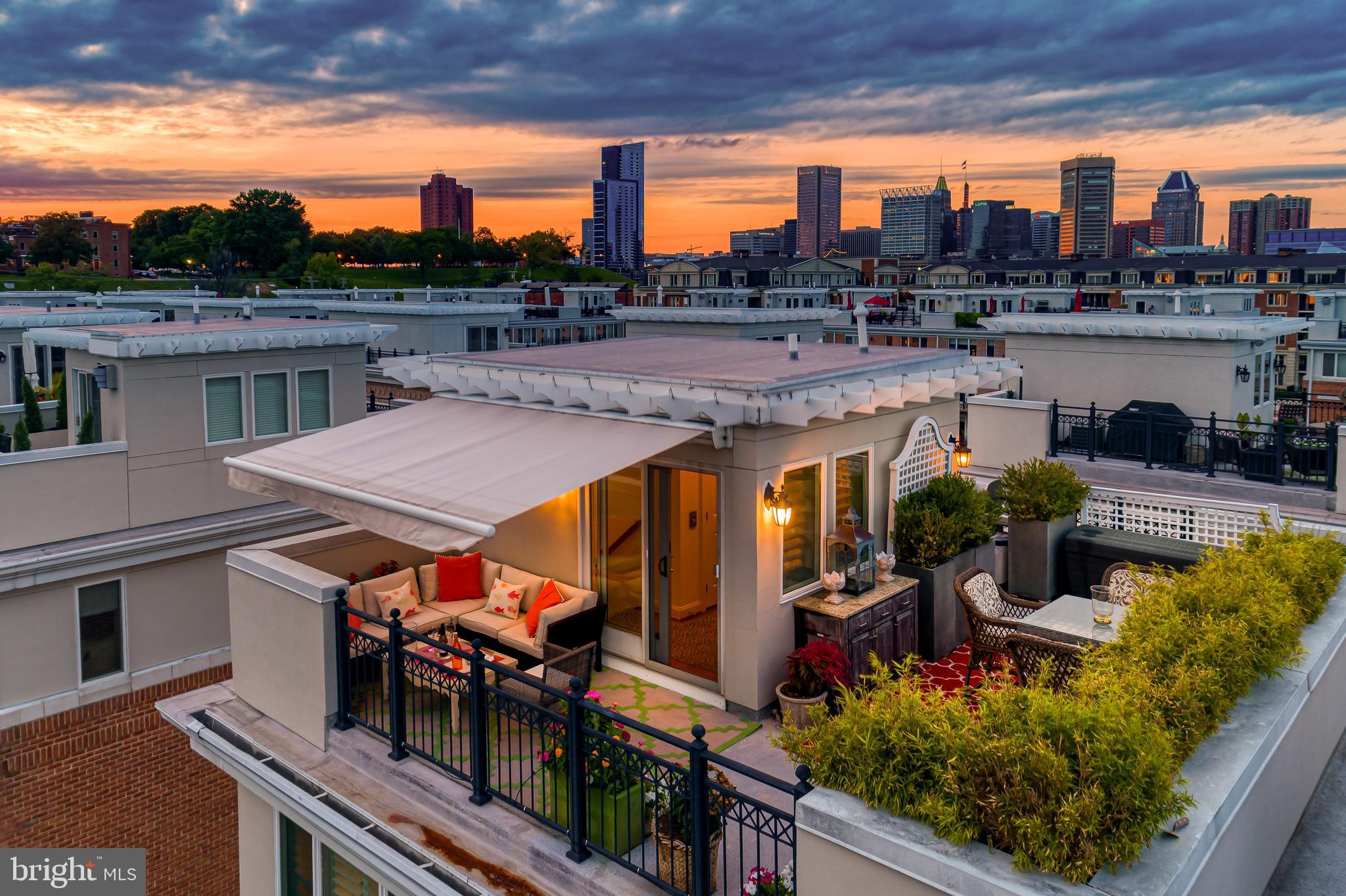 PIER HOMES AT HARBORVIEW - Residential