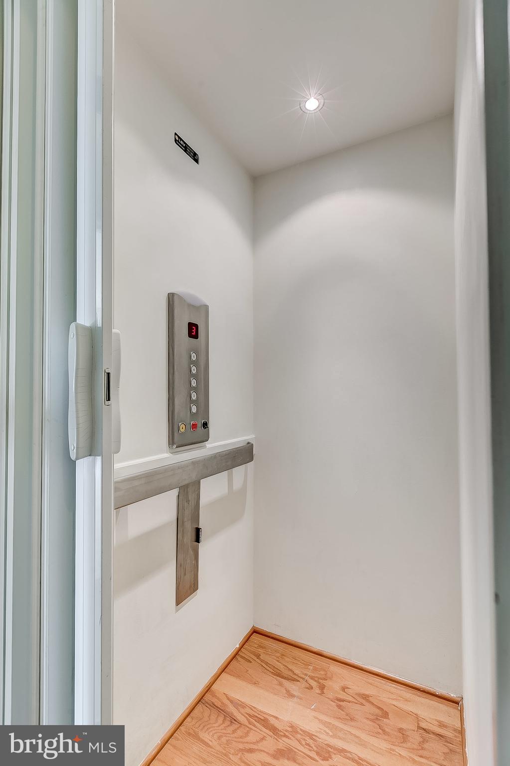 PIER HOMES AT HARBORVIEW - Residential