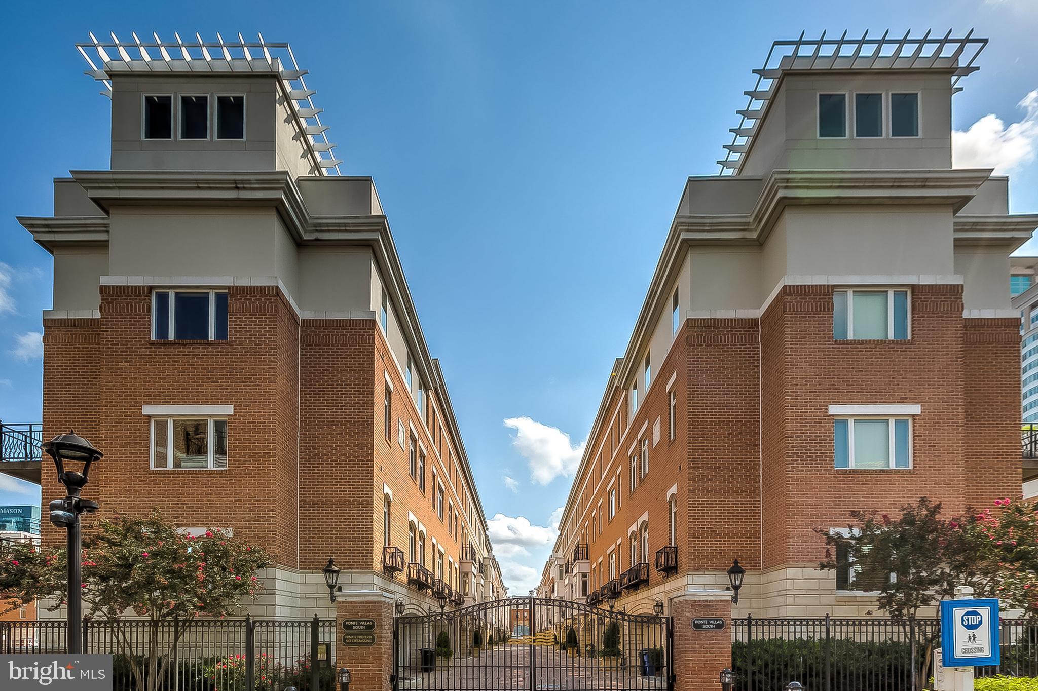 PIER HOMES AT HARBORVIEW - Residential