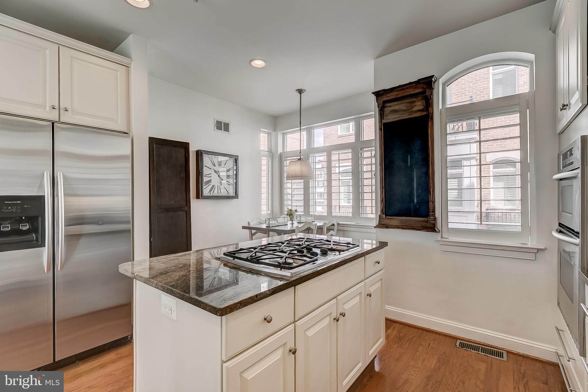 PIER HOMES AT HARBORVIEW - Residential