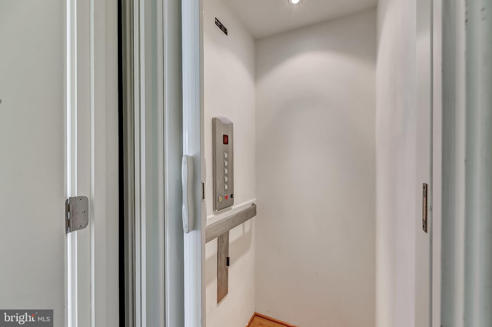 PIER HOMES AT HARBORVIEW - Residential