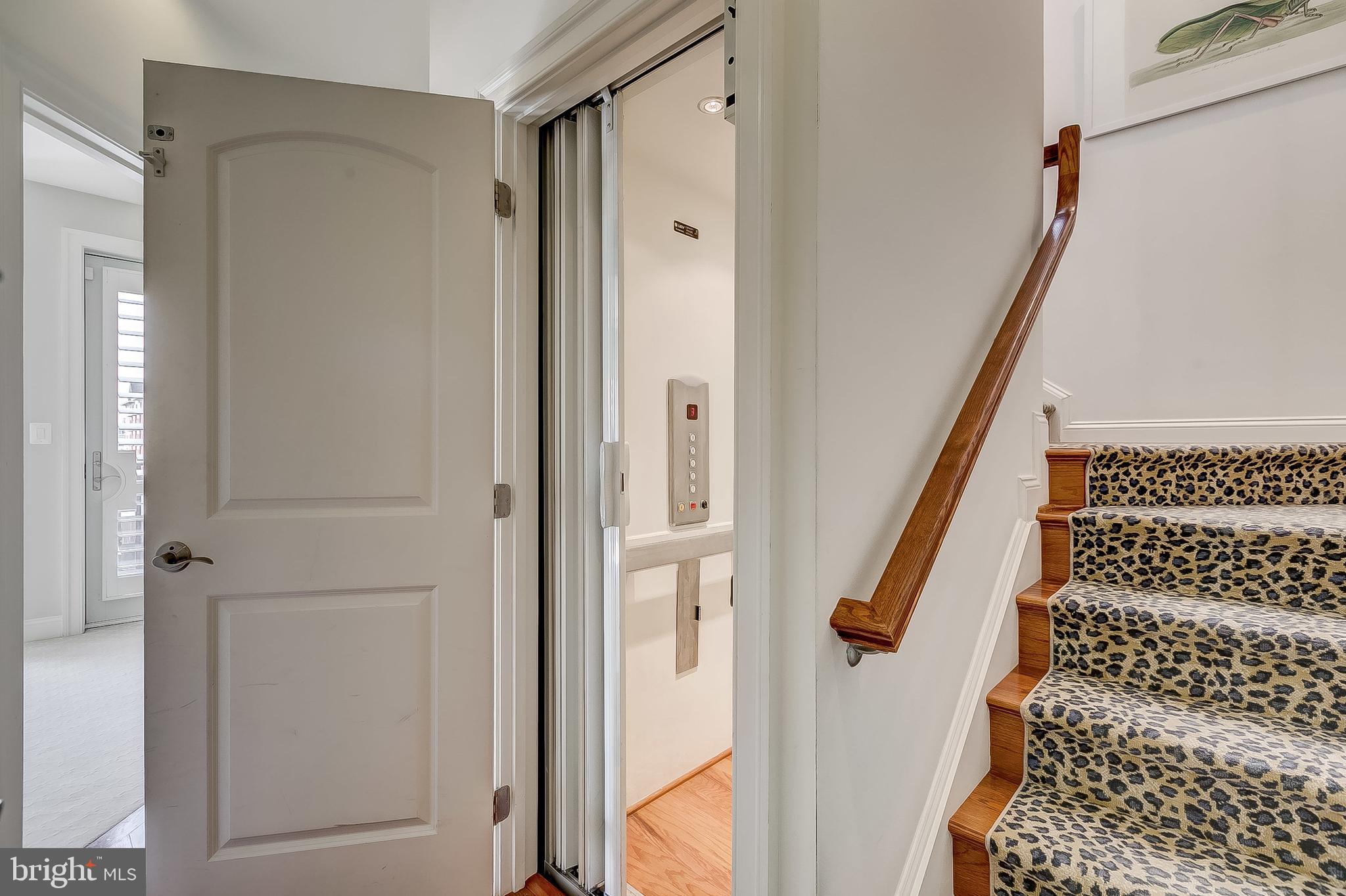 PIER HOMES AT HARBORVIEW - Residential