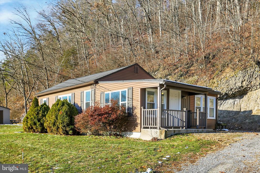 Photo of 1667 - 1679 Route 204, SELINSGROVE, PA 17870 (MLS # PASY2002568)