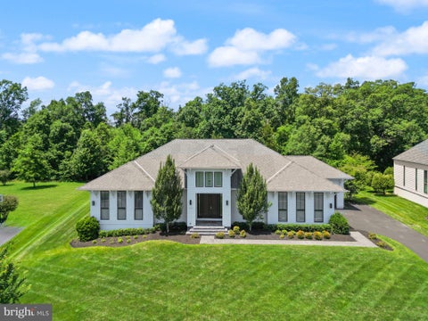 Homes For Sale - 23023 Lavender Valley Court<br/> Loudoun County, ASHBURN, VA 20148