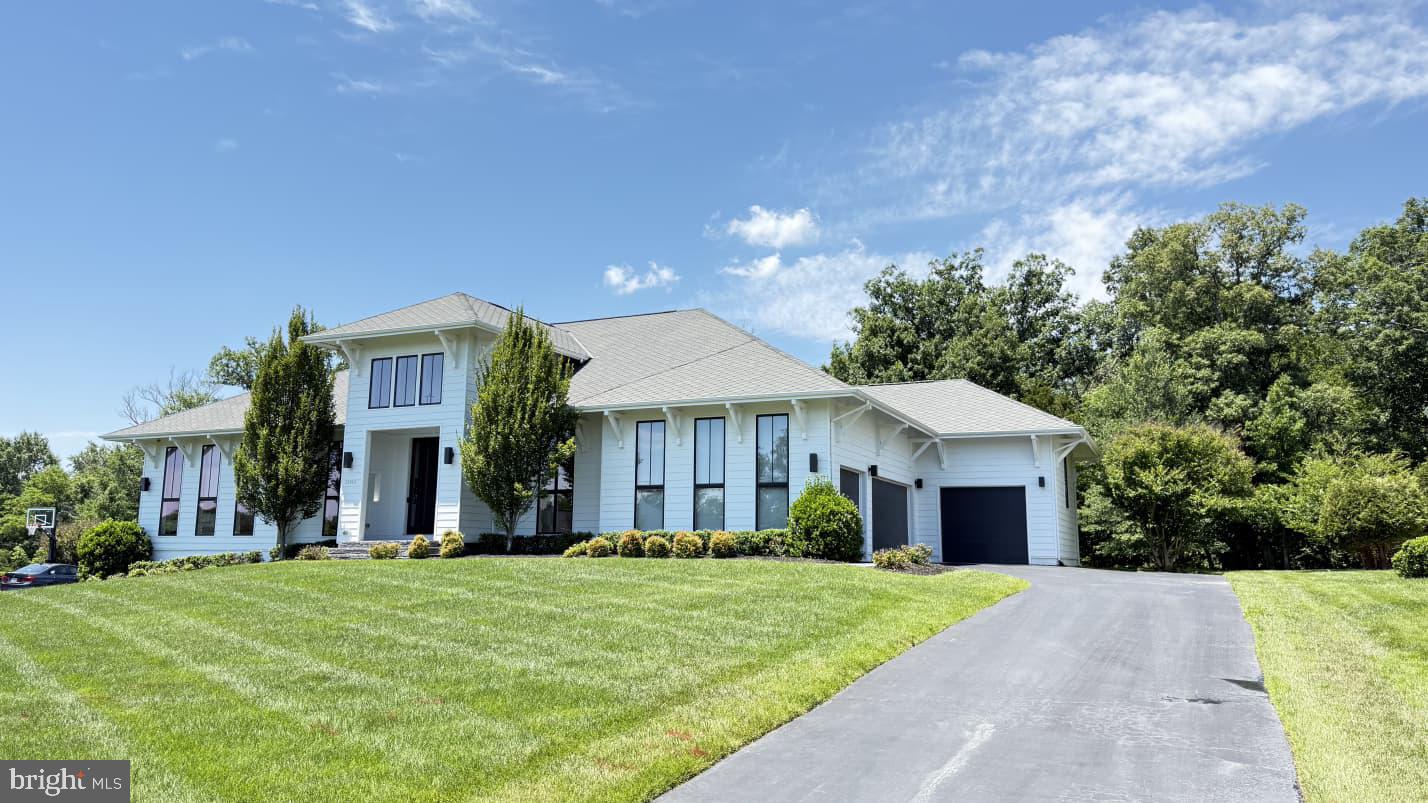 23023 LAVENDER VALLEY COURT
