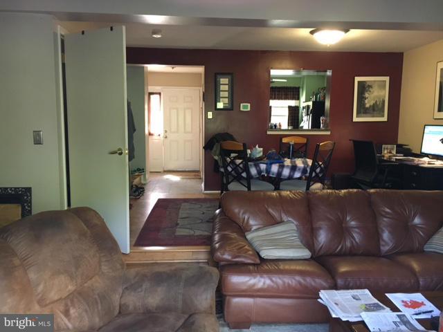 KIMBERLY VILLAGE - Residential Lease