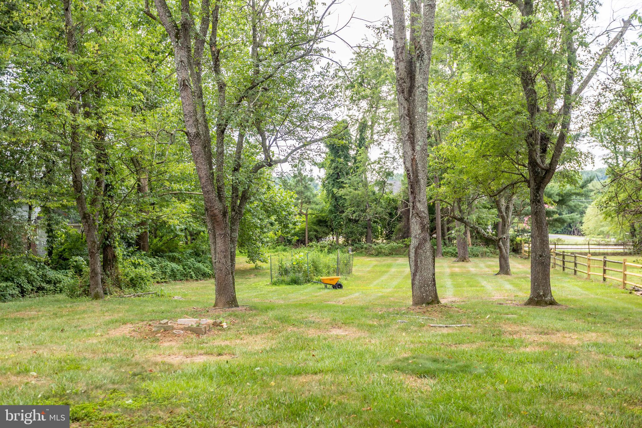 DULANEY GATE - Residential