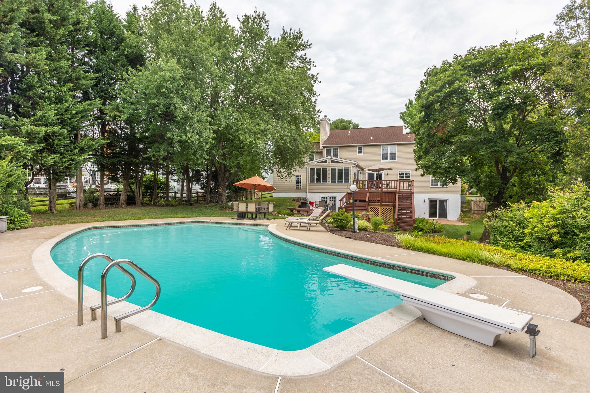 DULANEY GATE - Residential