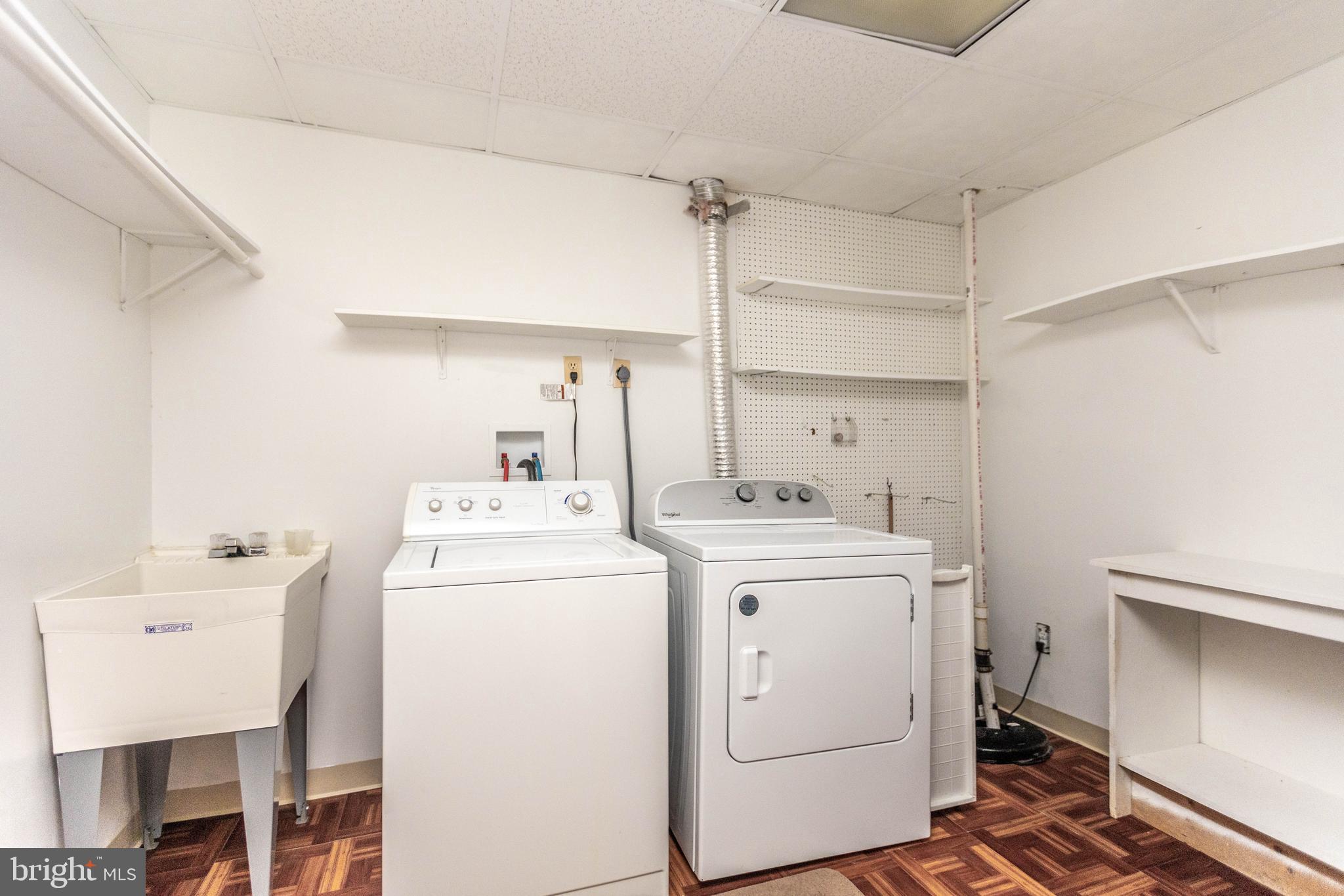 DULANEY GATE - Residential