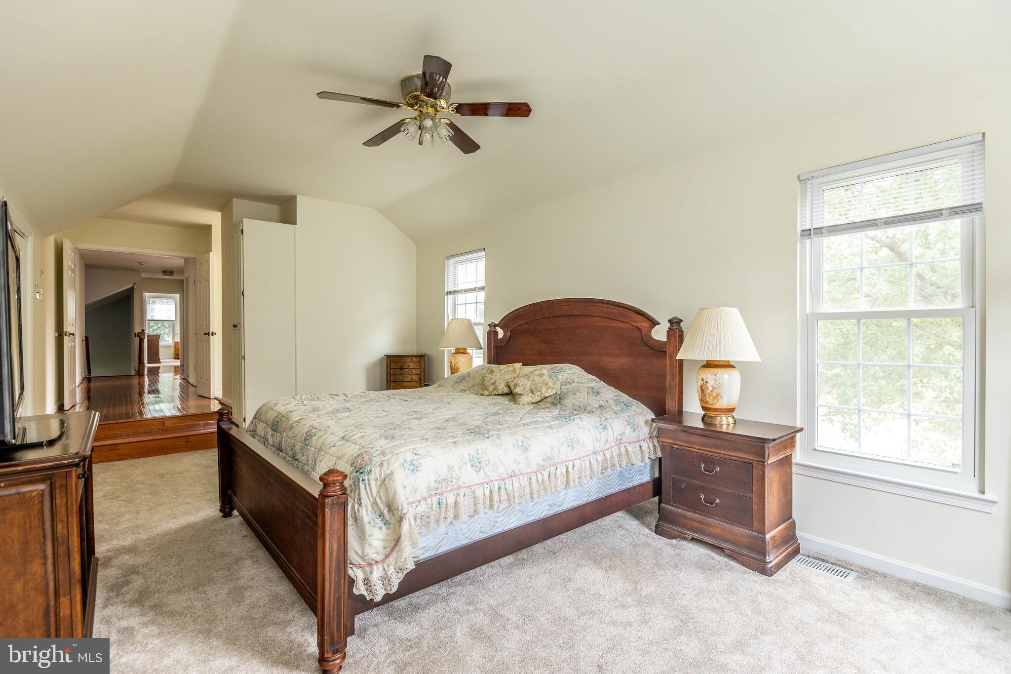 DULANEY GATE - Residential