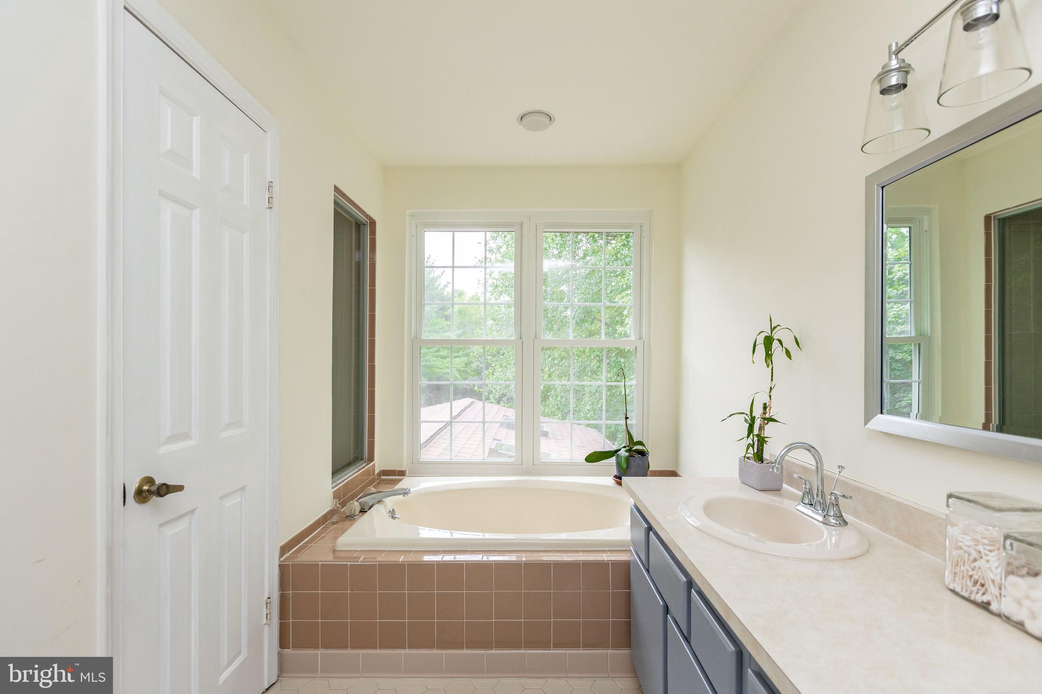 DULANEY GATE - Residential