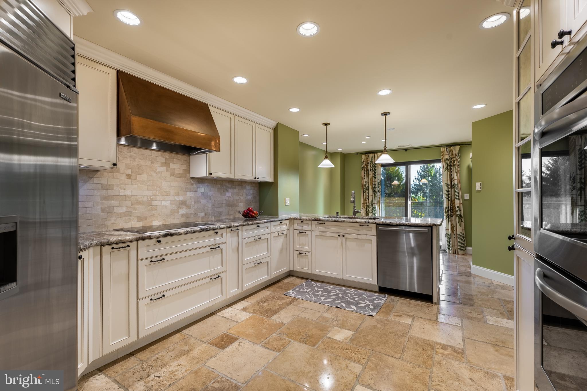 WINDMERE - Residential