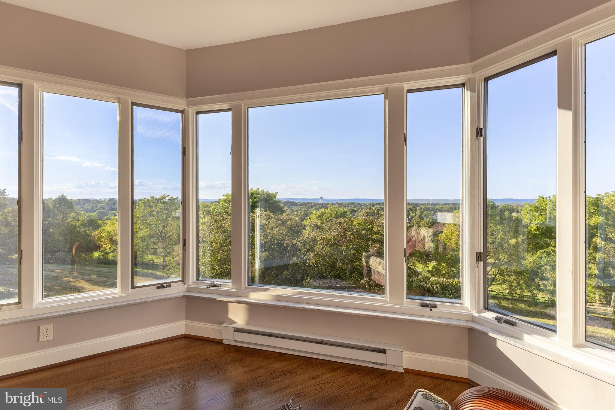 WINDMERE - Residential