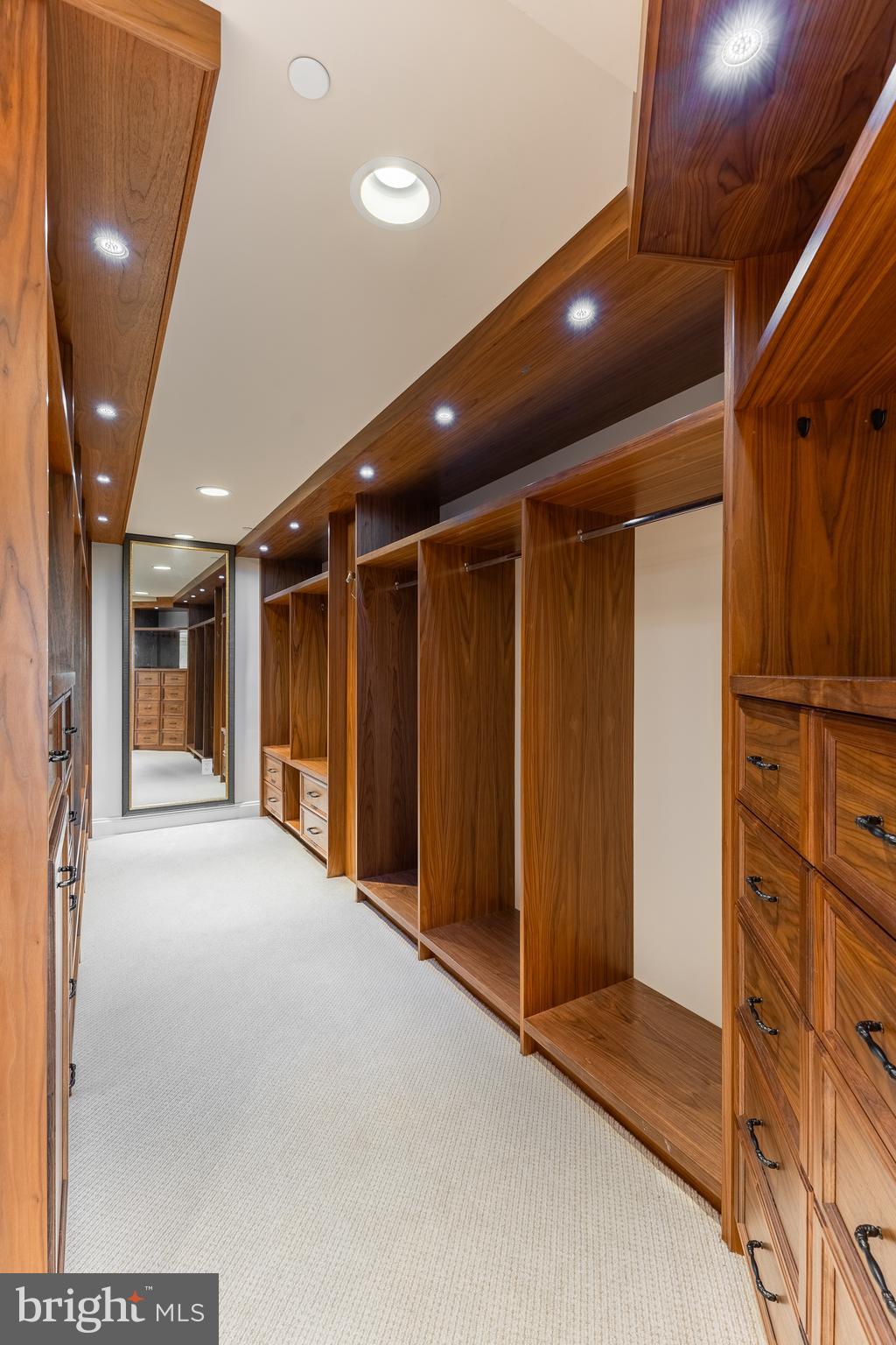 WINDMERE - Residential