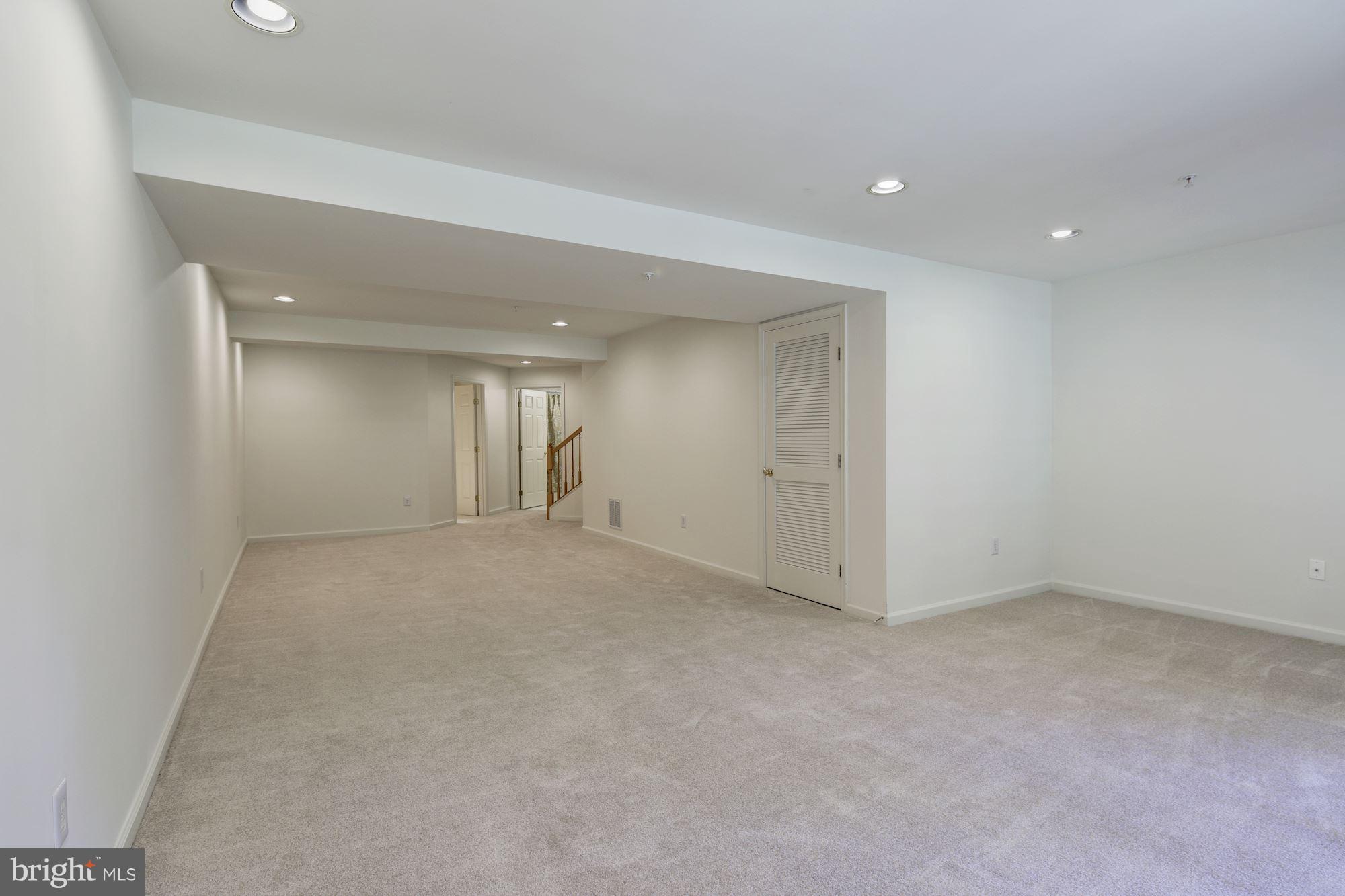 VILLAGES OF DORCHESTER - Residential