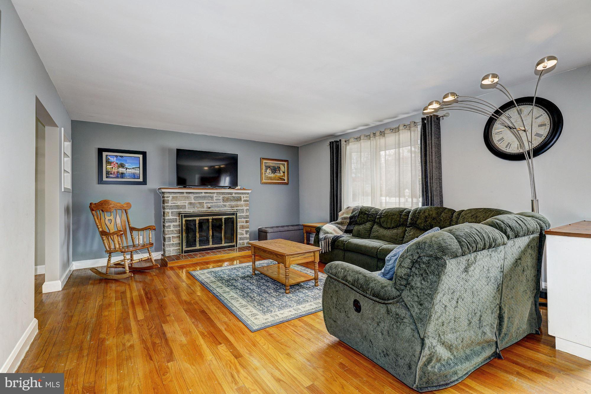 WILTON ACRES - Residential