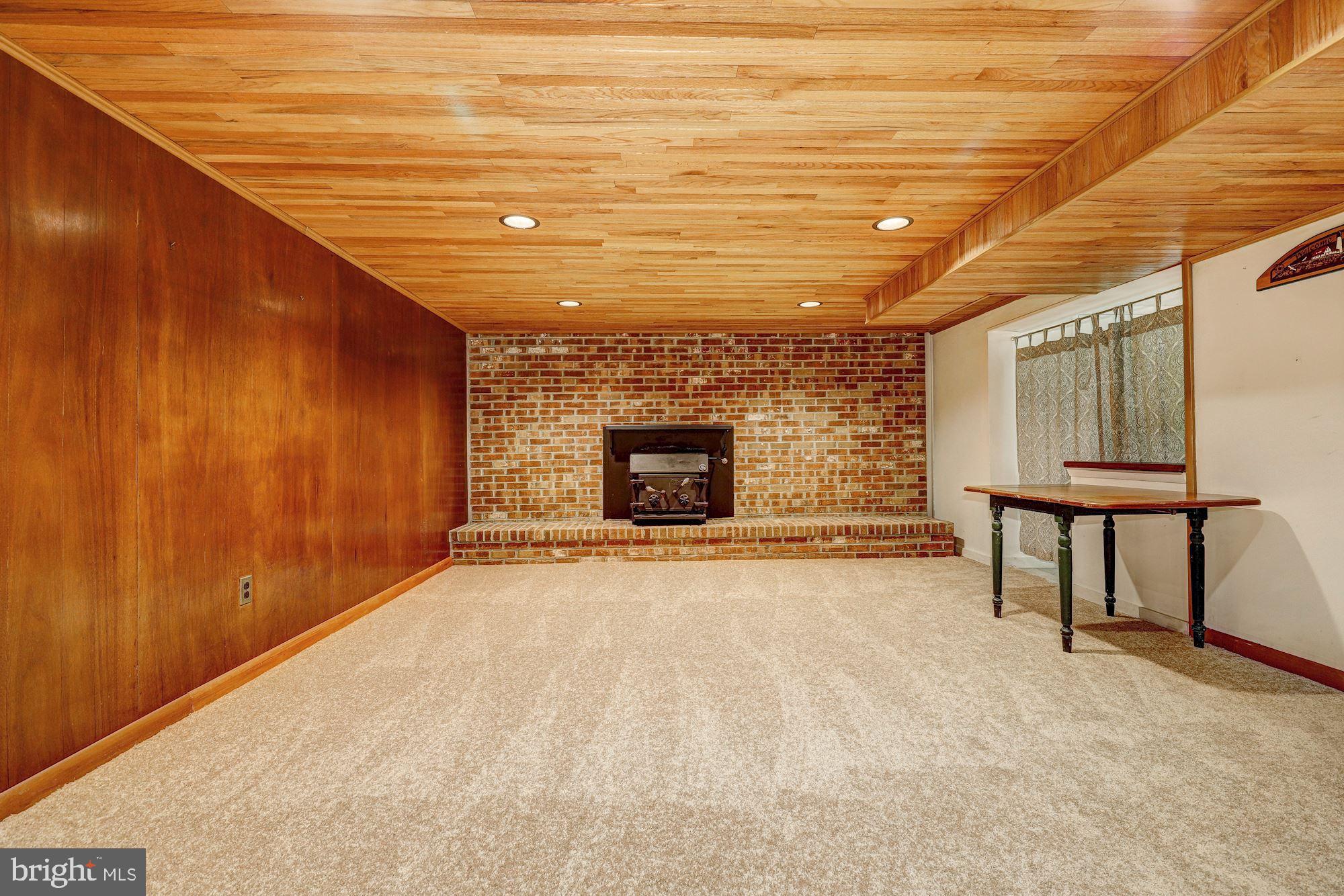 WILTON ACRES - Residential