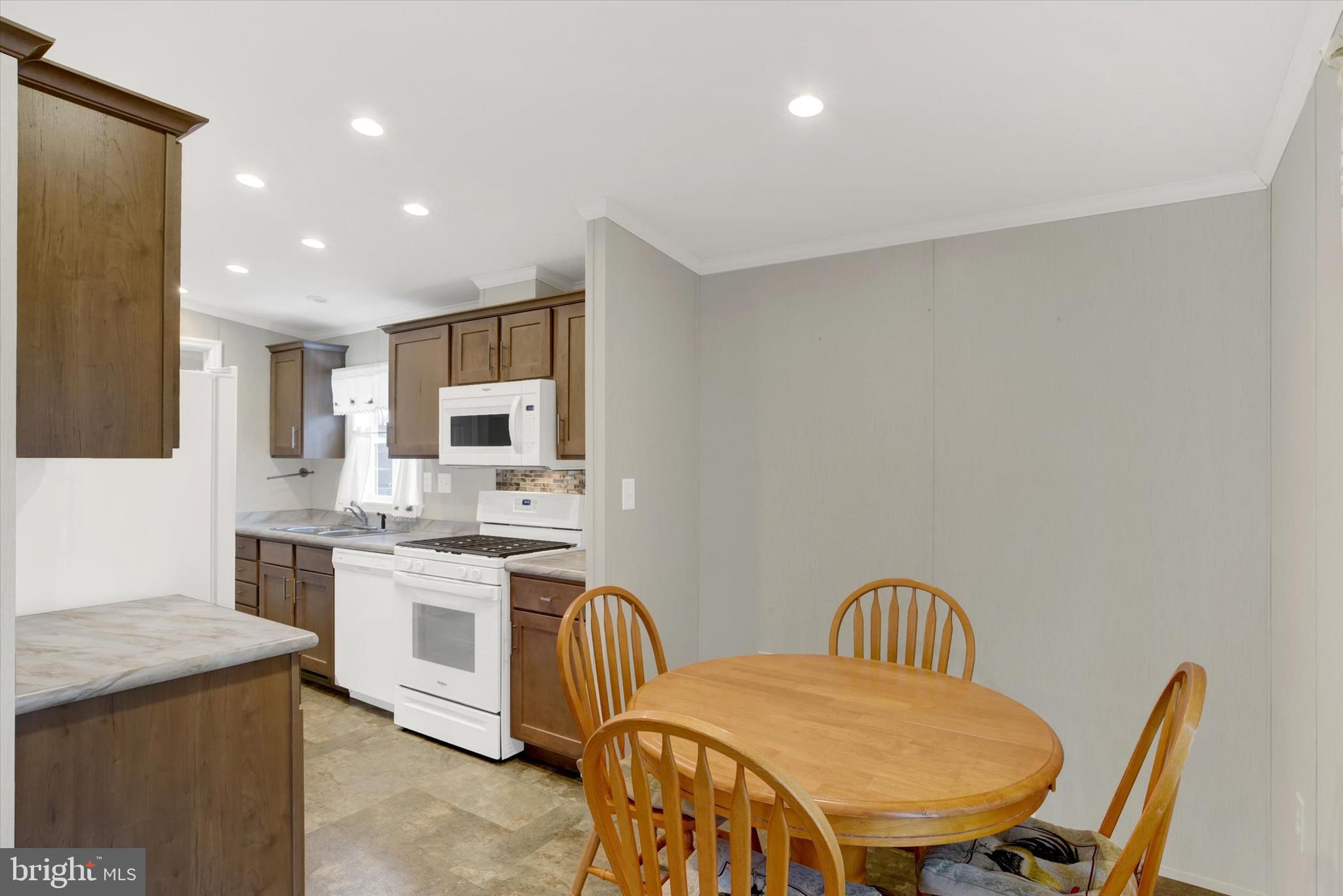 YOUNGS GROVE - Residential