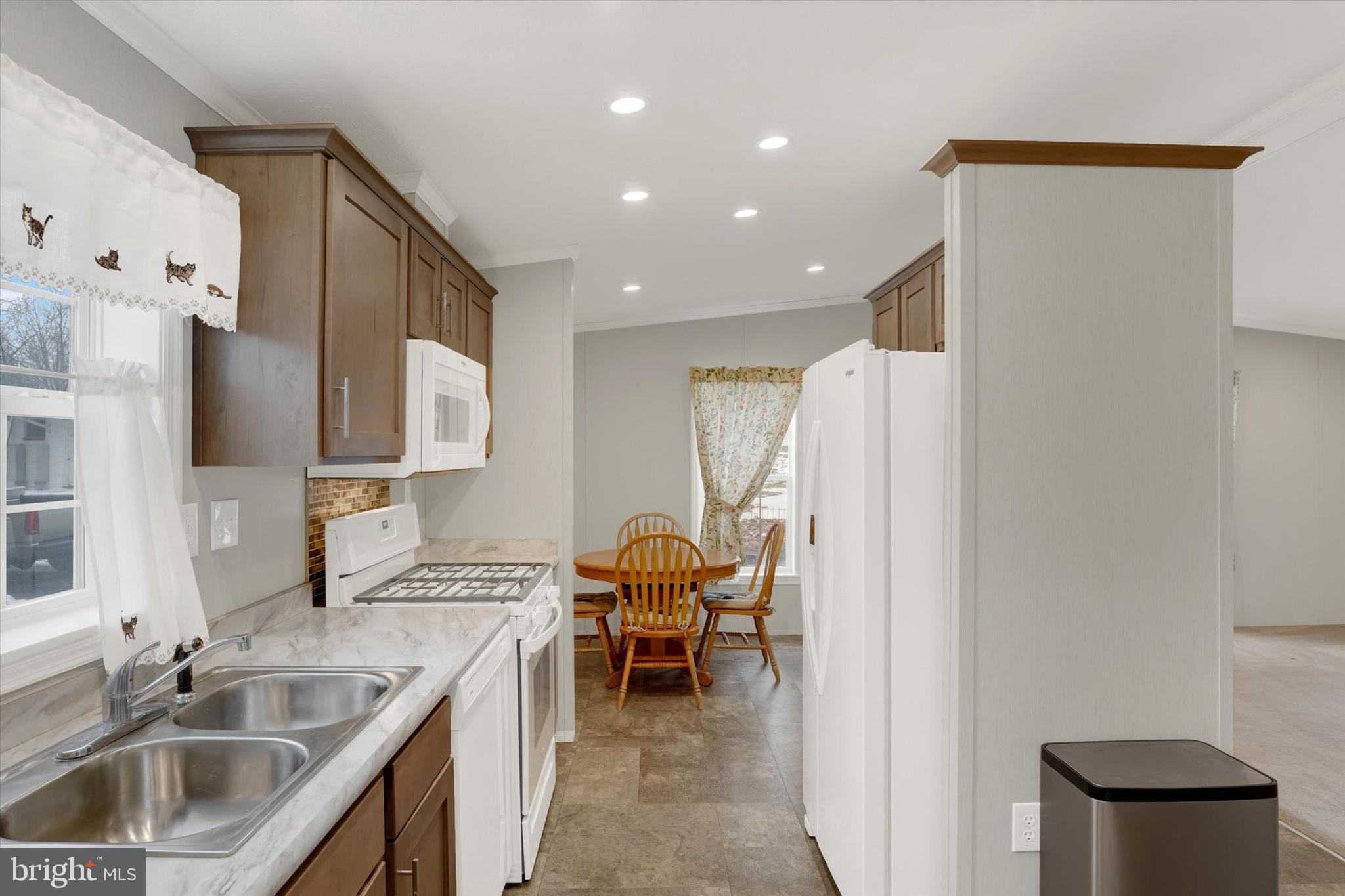 YOUNGS GROVE - Residential