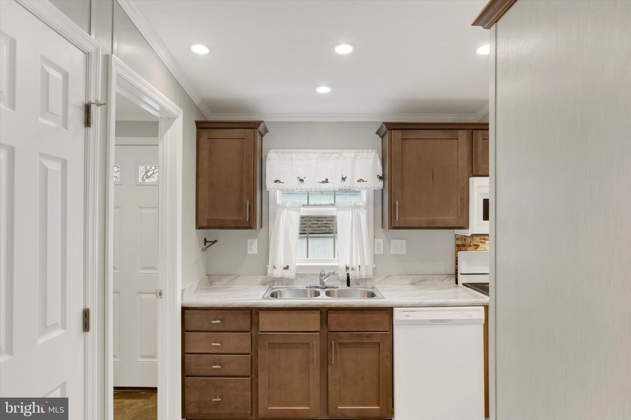 YOUNGS GROVE - Residential